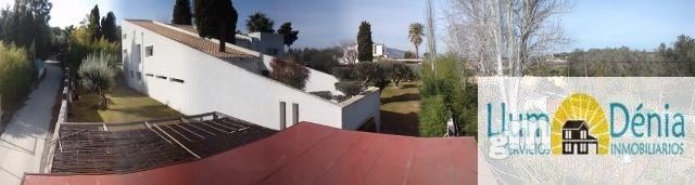 For sale of chalet in Denia