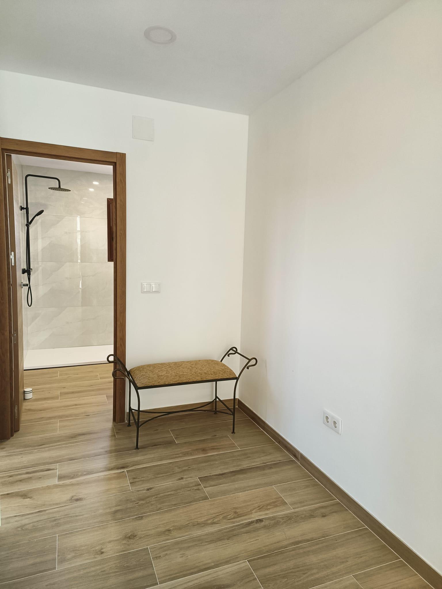 Venta de masía en Sierra Engarcerán