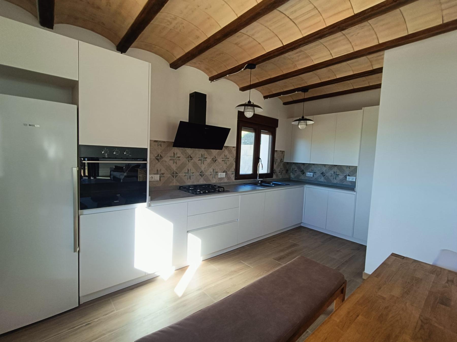 Venta de masía en Sierra Engarcerán