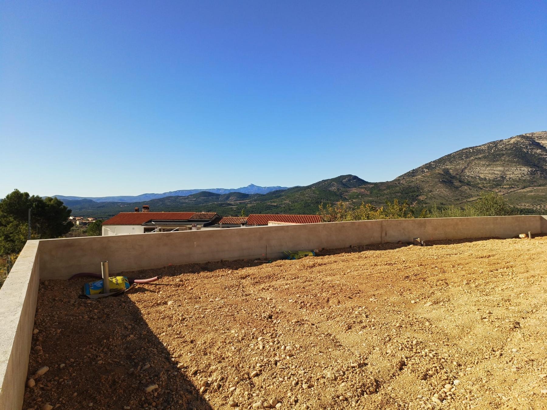 Venta de masía en Sierra Engarcerán