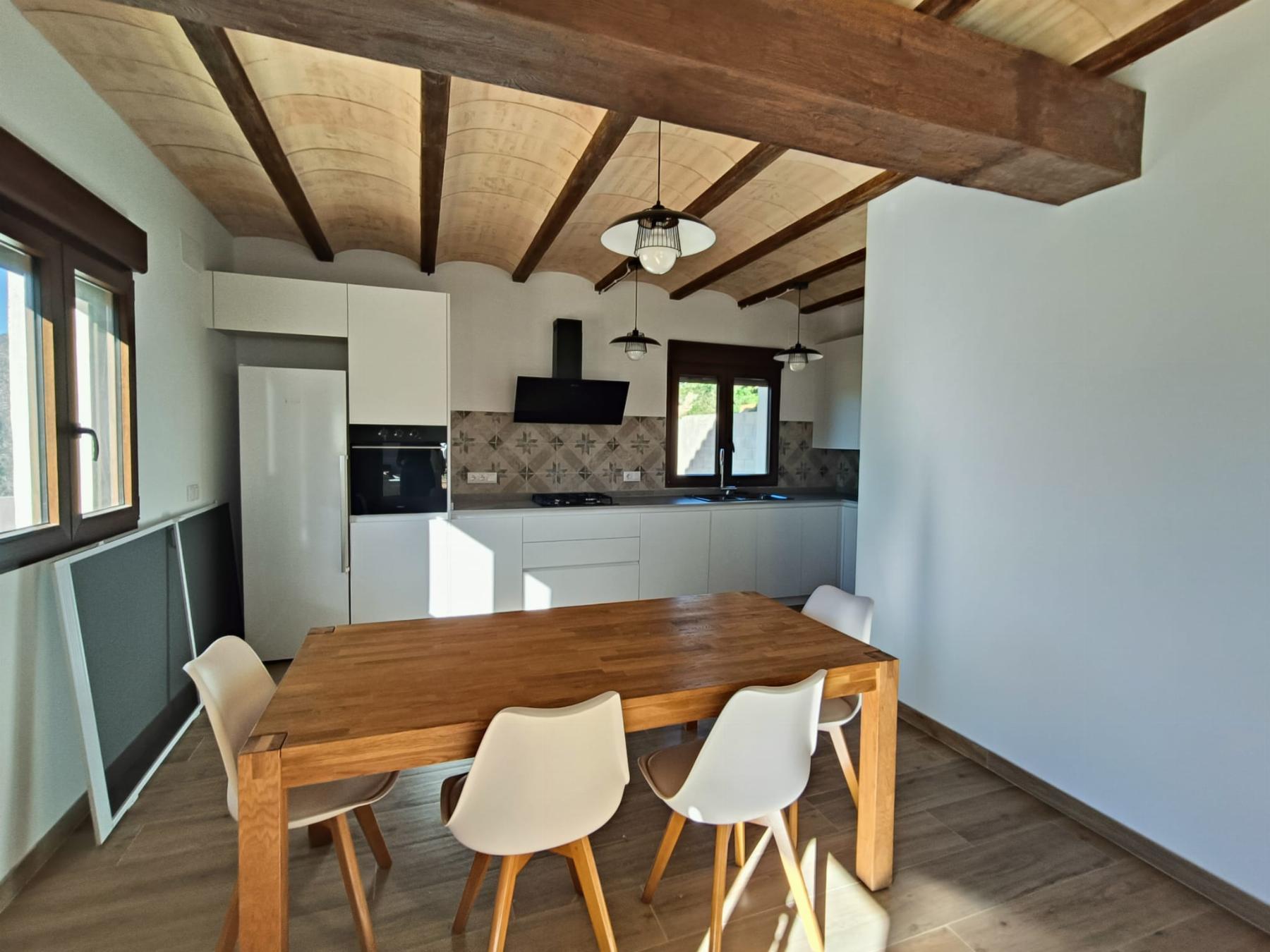 Venta de masía en Sierra Engarcerán