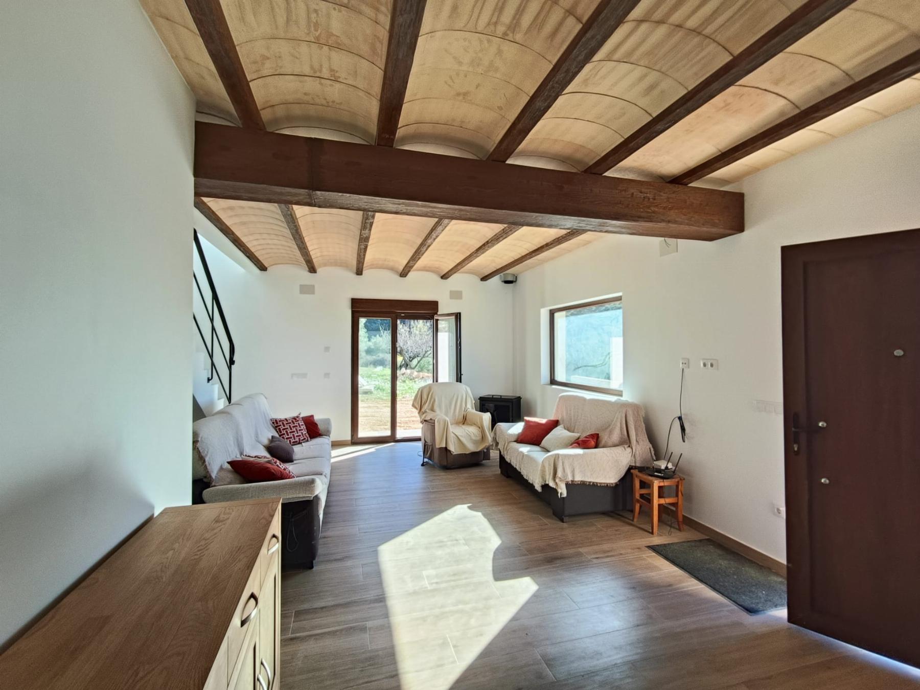 Venta de masía en Sierra Engarcerán