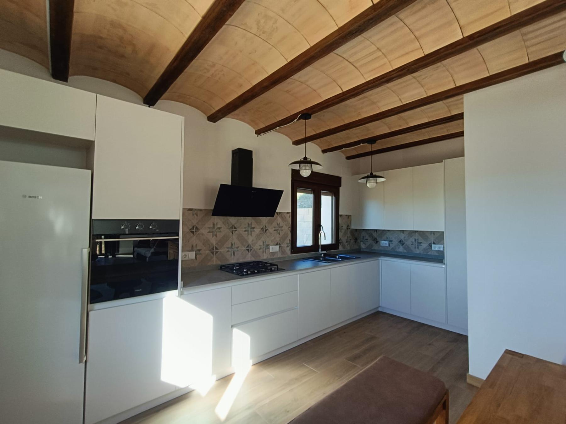 Venta de masía en Sierra Engarcerán