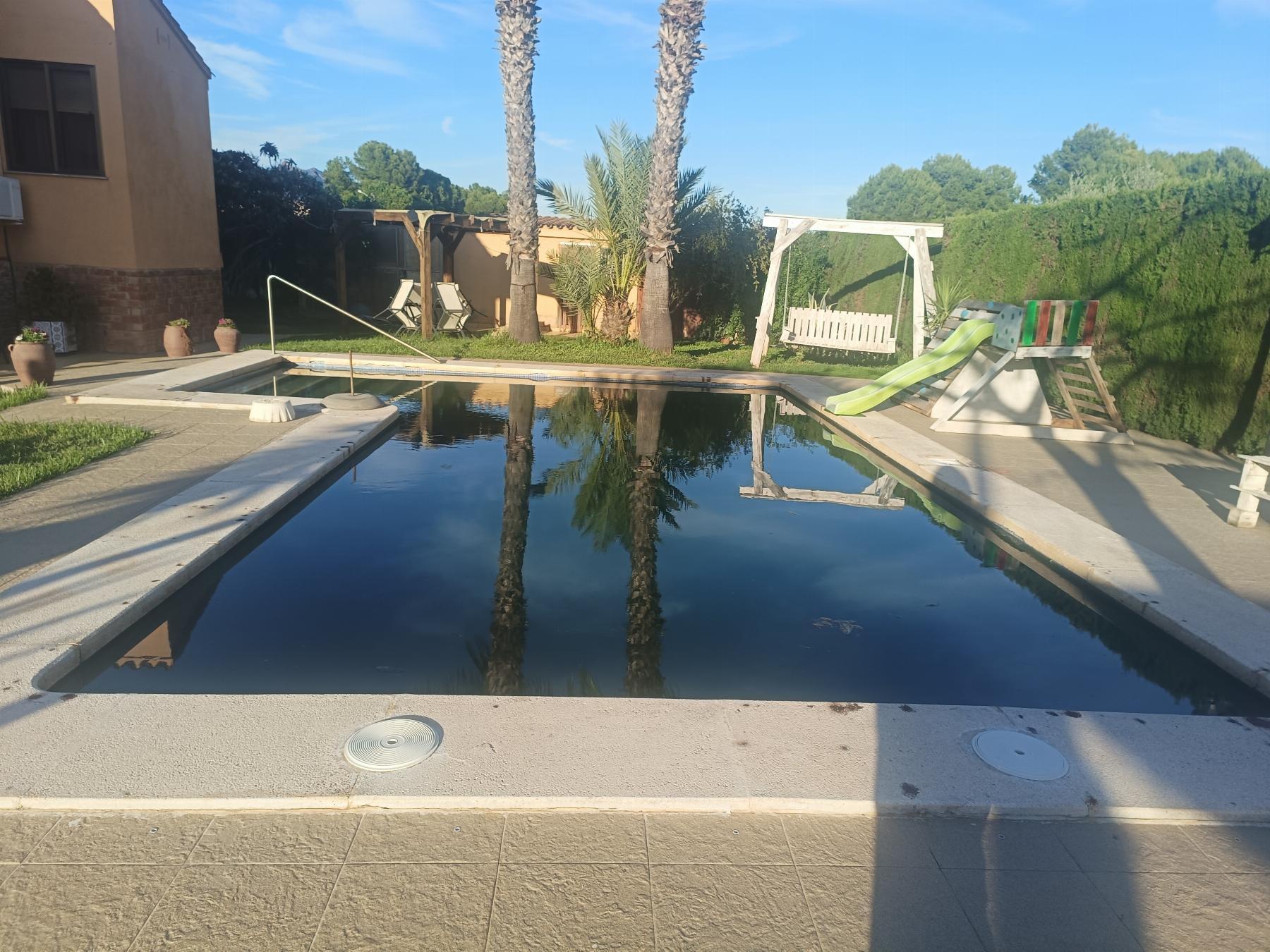 For sale of villa in Benicasim