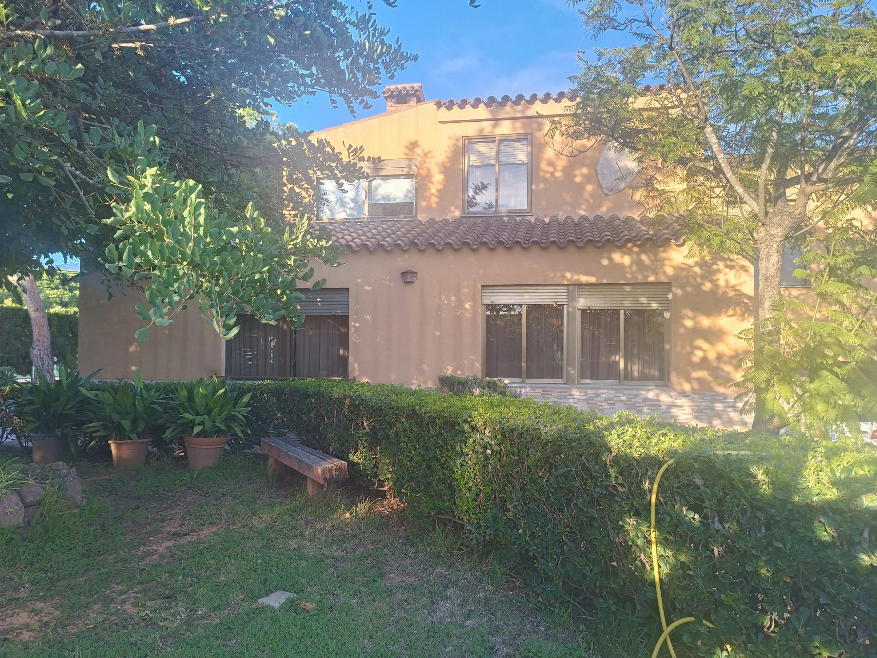 For sale of villa in Benicasim