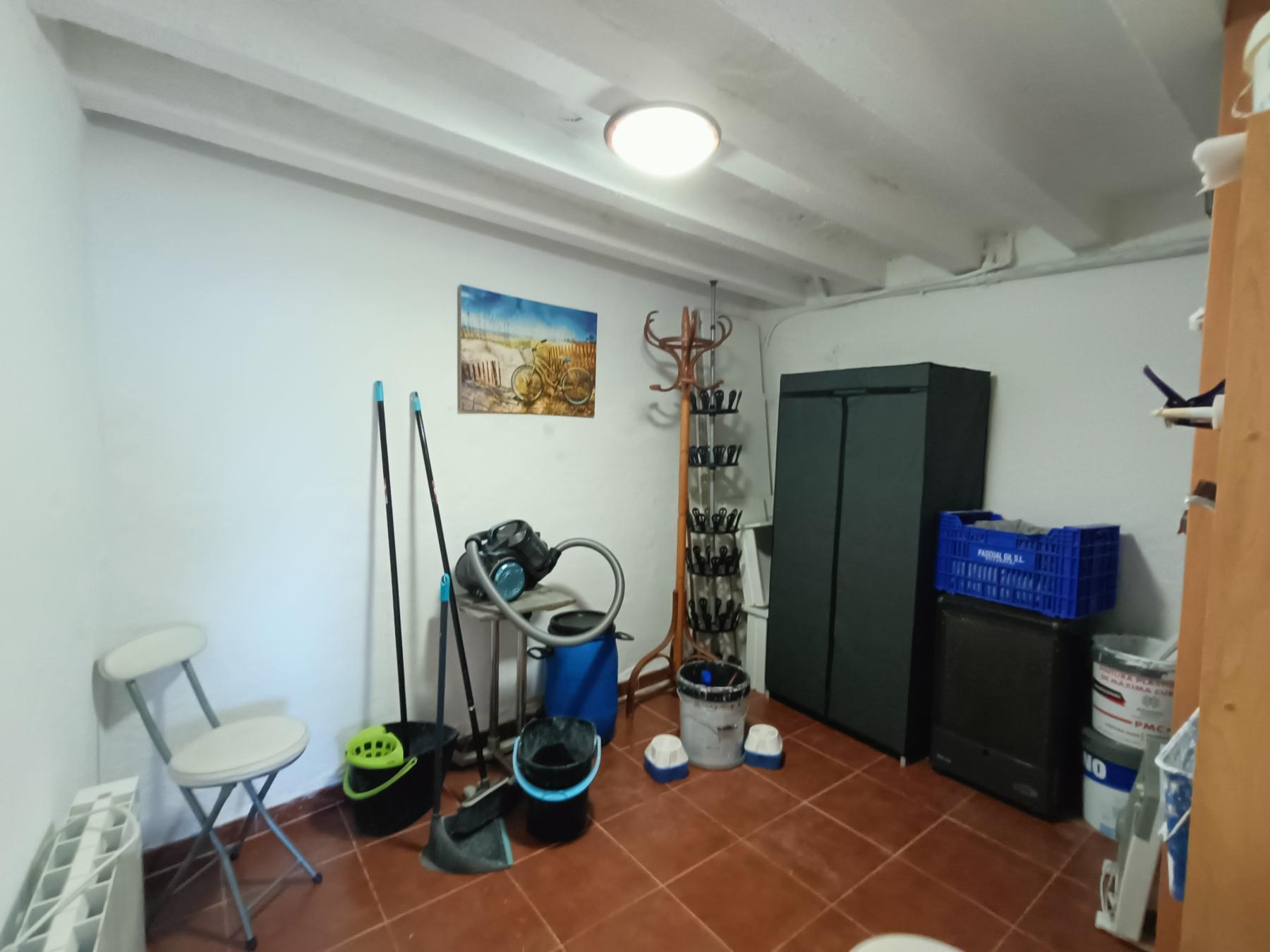For sale of house in Lucena del Cid