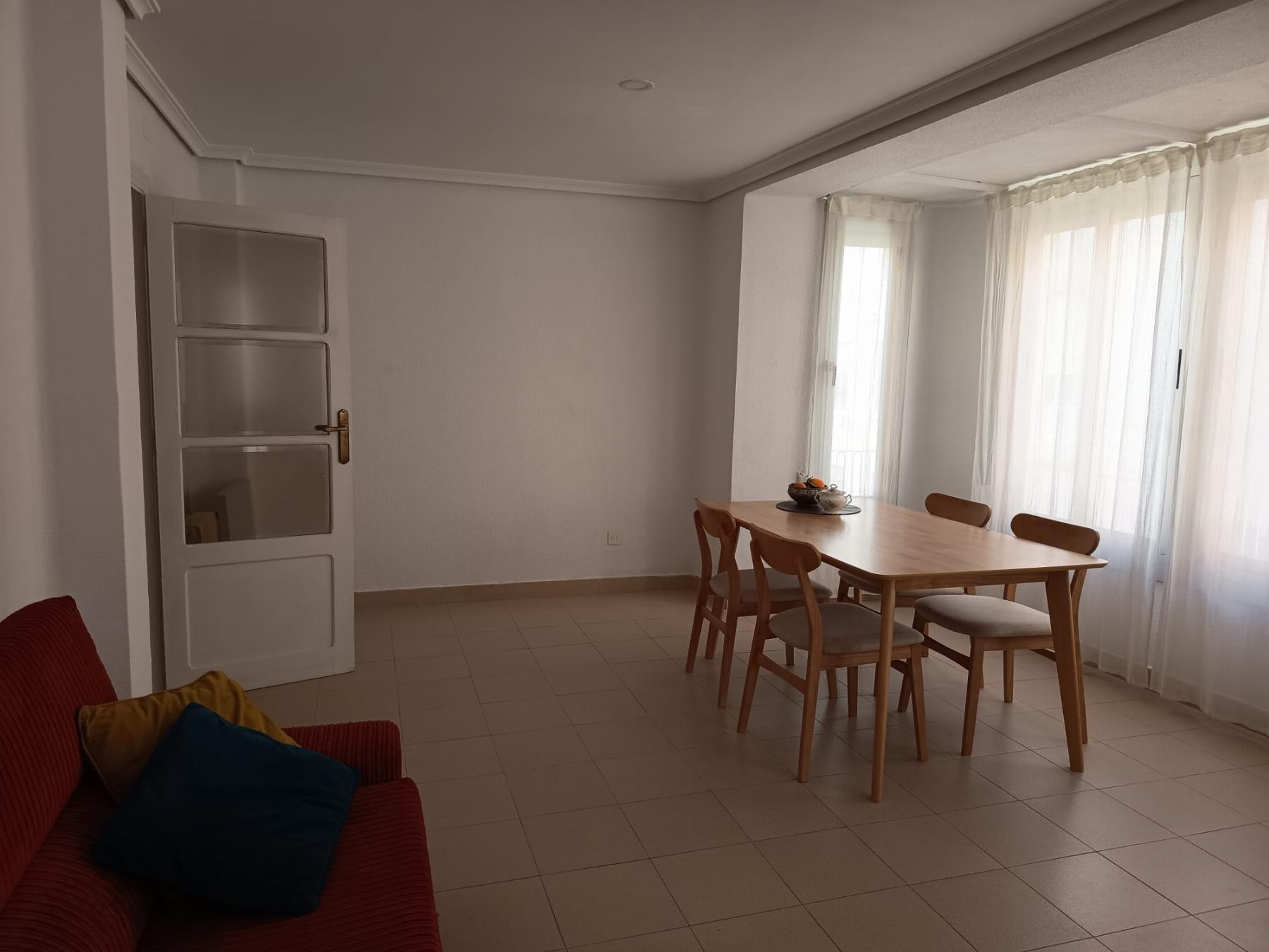For sale of flat in Castellón