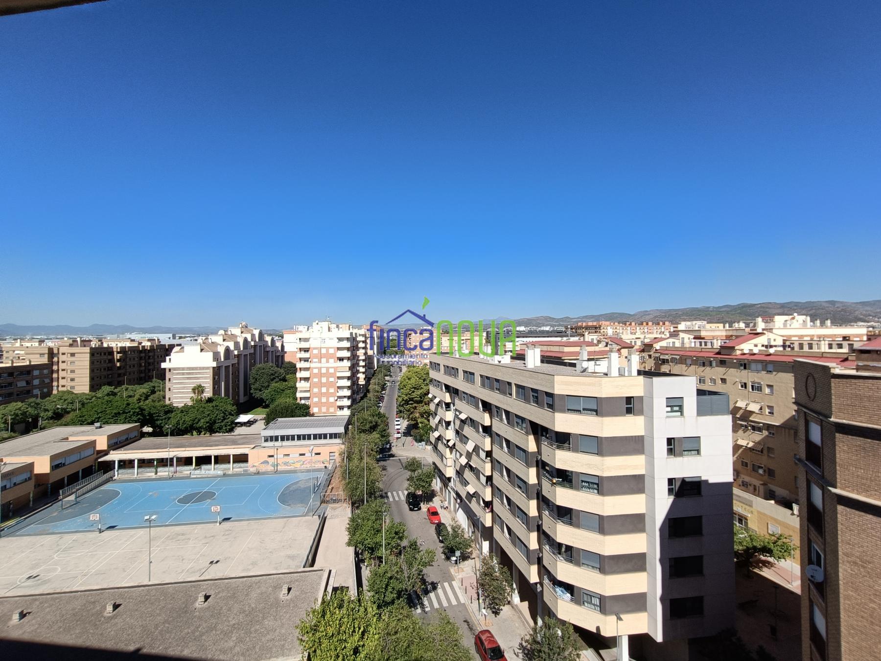 For sale of flat in Castellón
