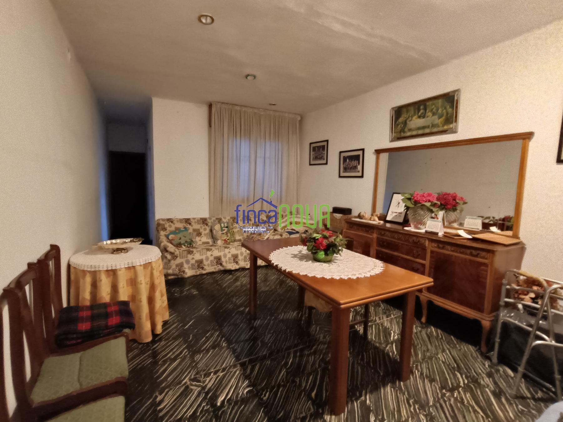 For sale of house in Castellón