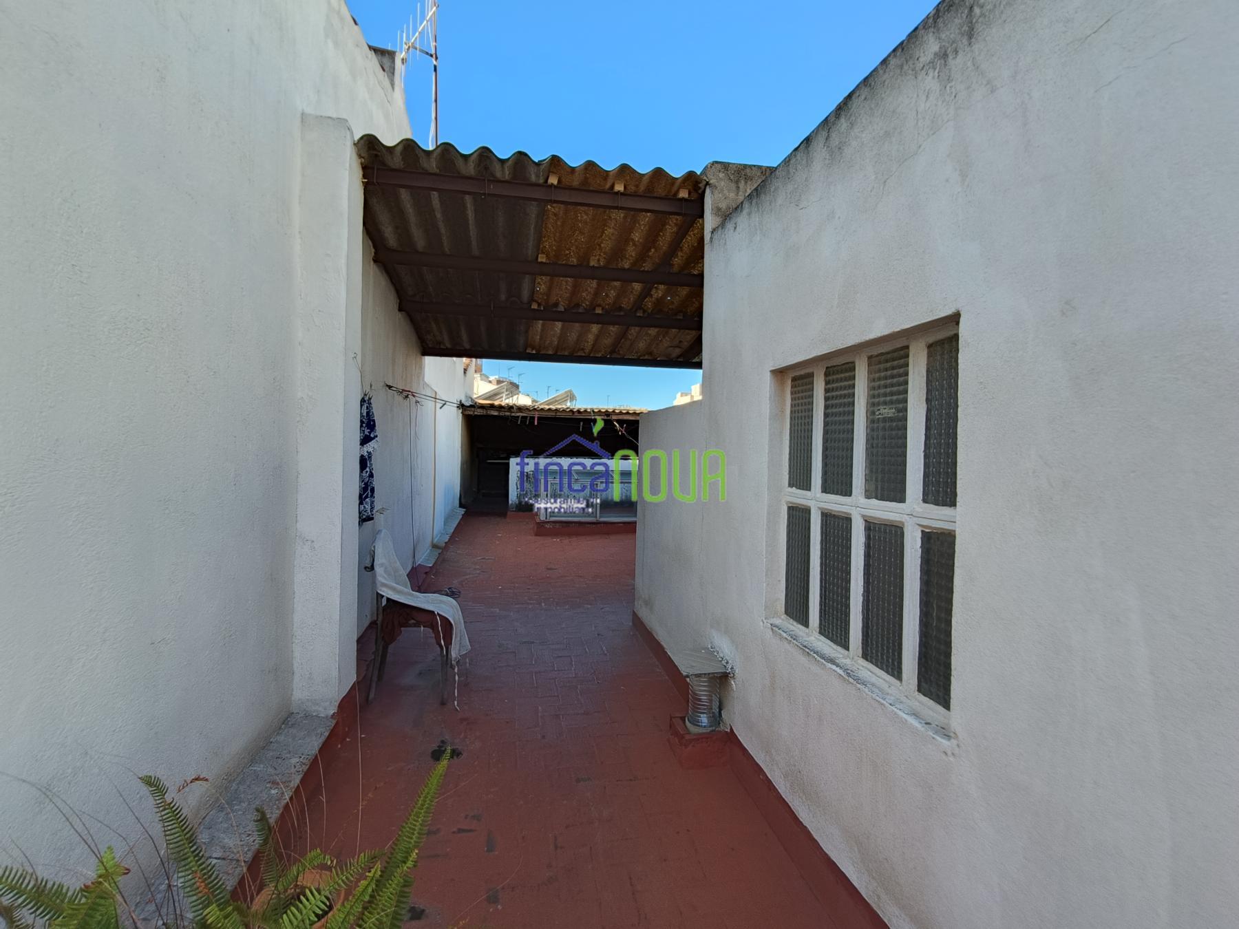 For sale of house in Castellón