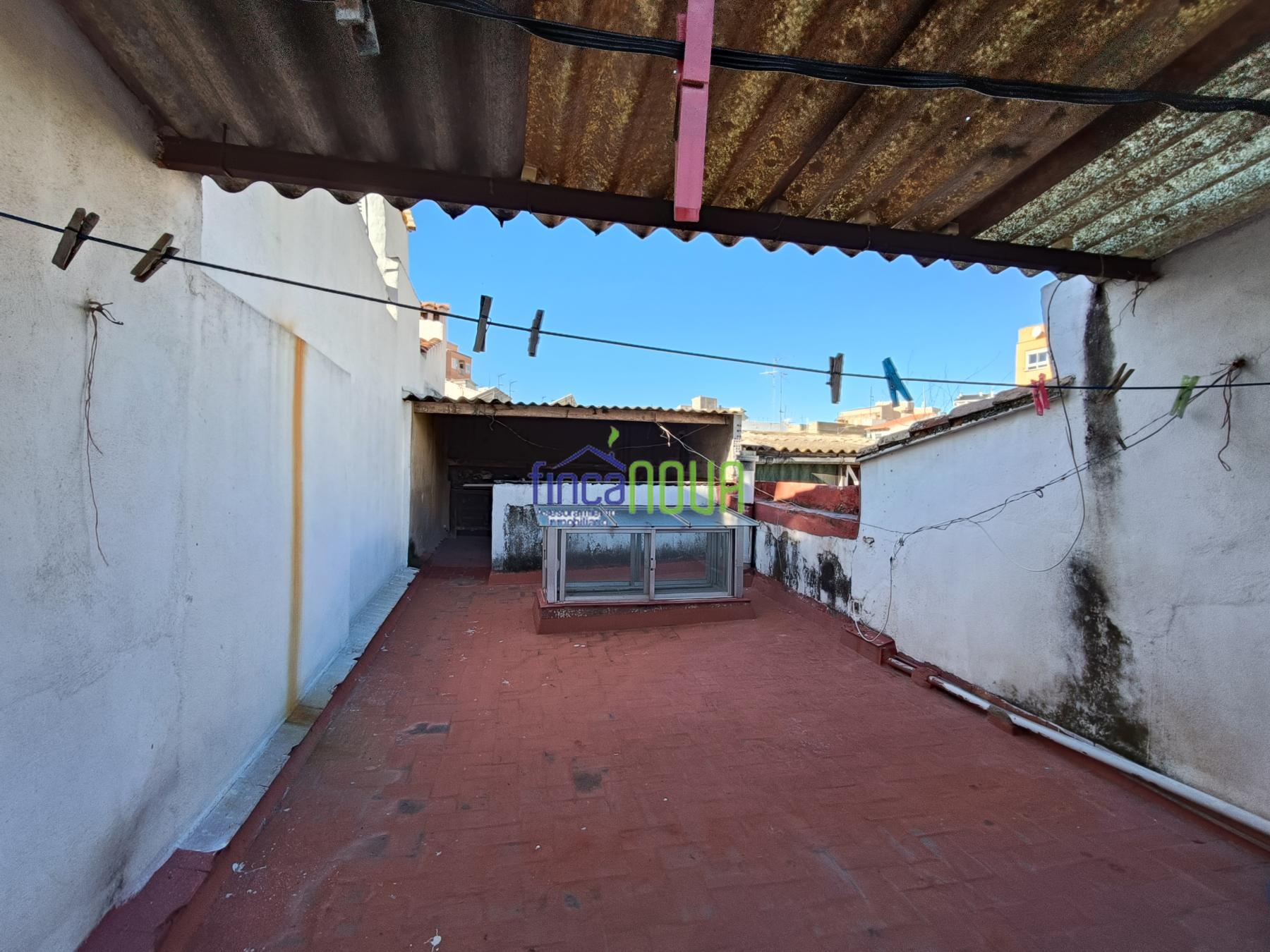 For sale of house in Castellón