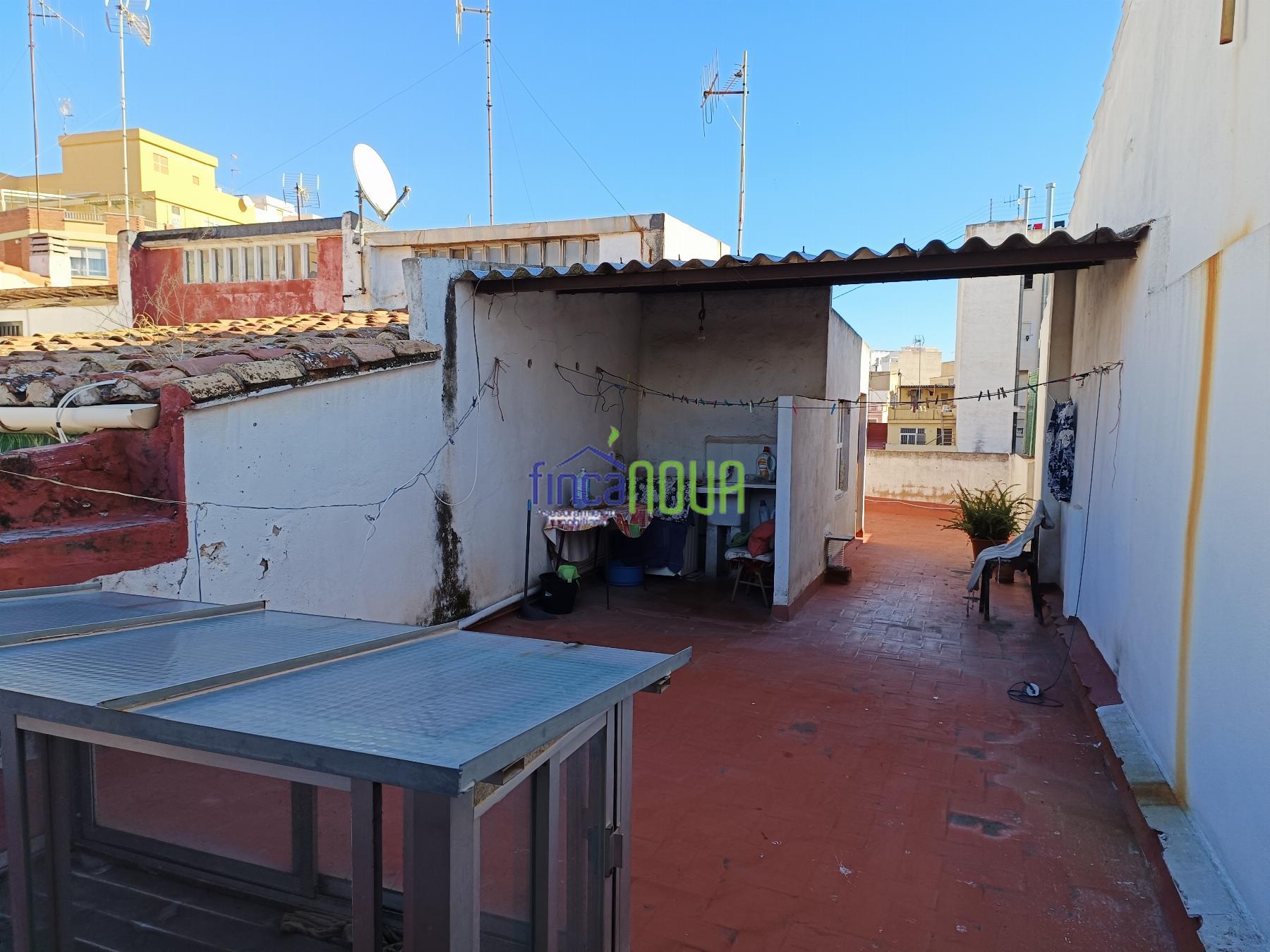 For sale of house in Castellón