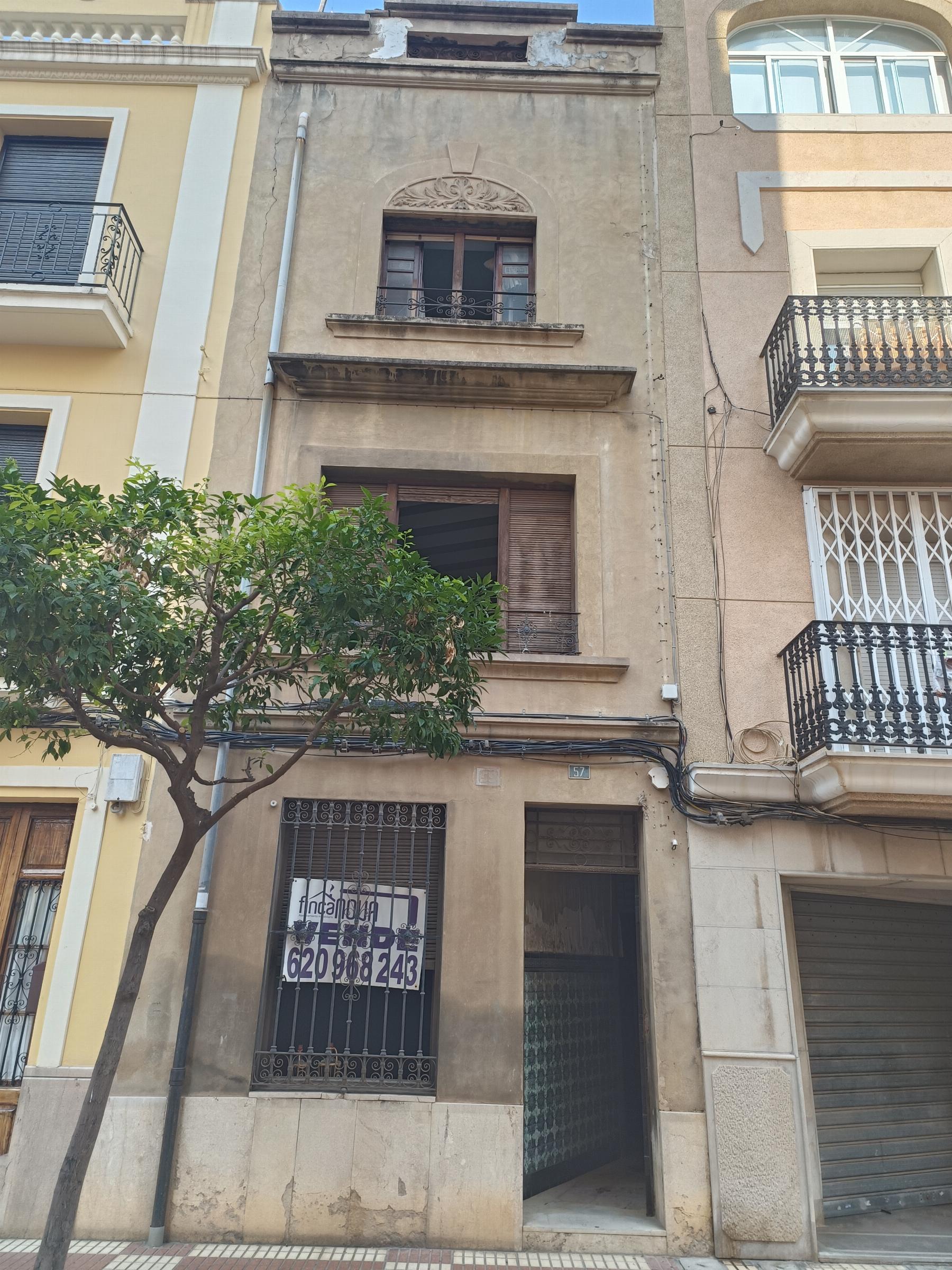 For sale of house in Castellón