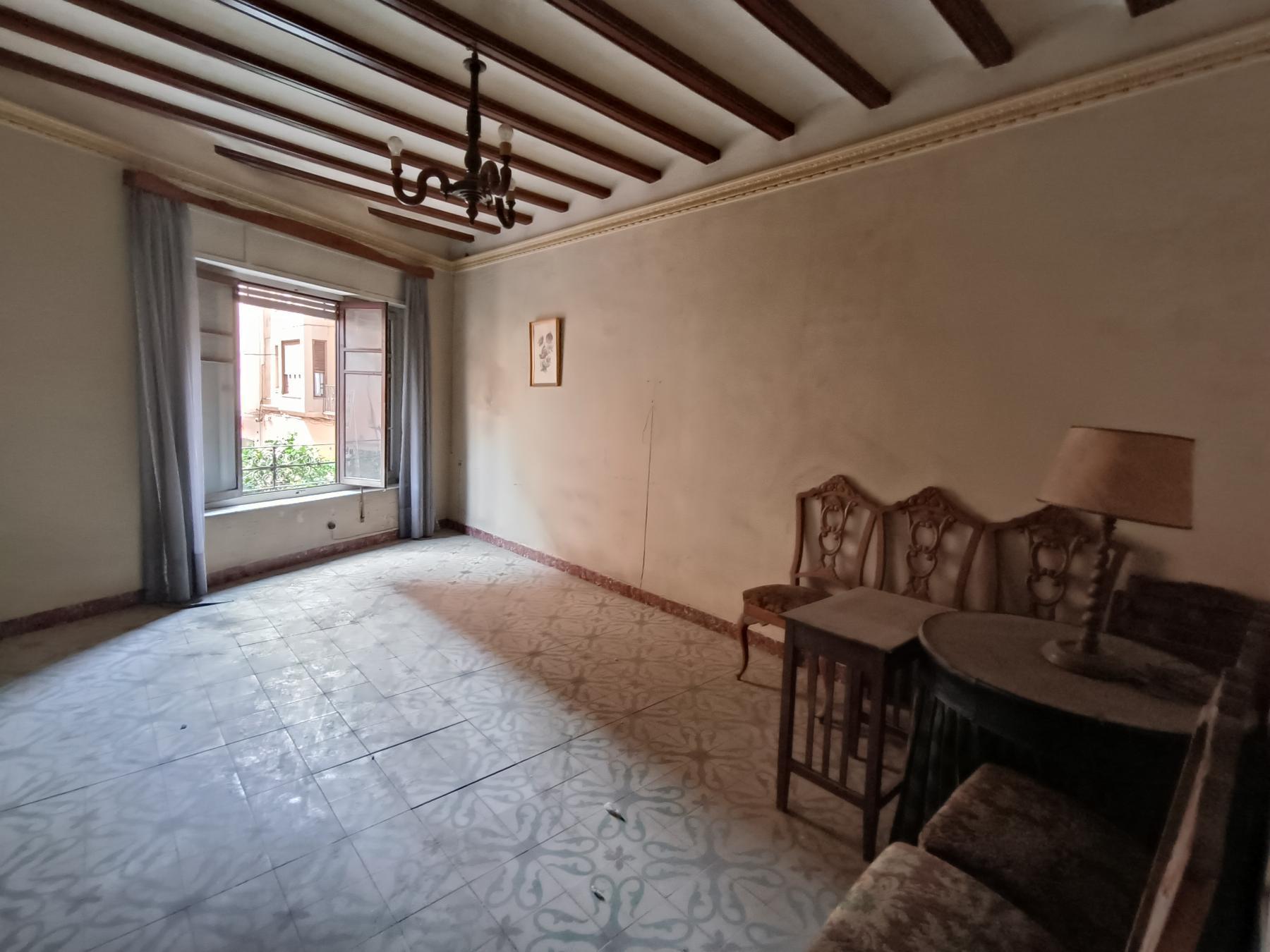 For sale of house in Castellón