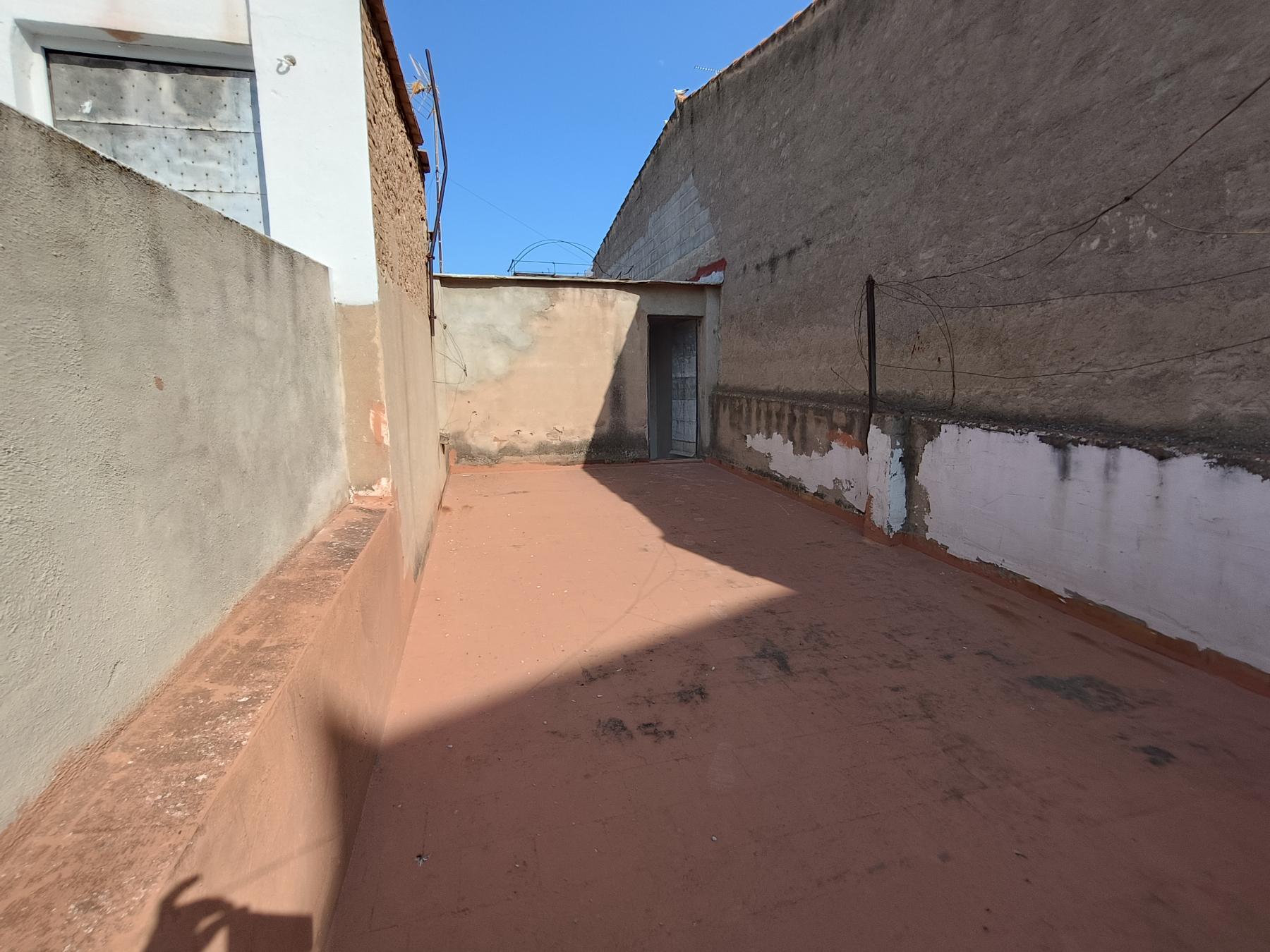 For sale of house in Castellón