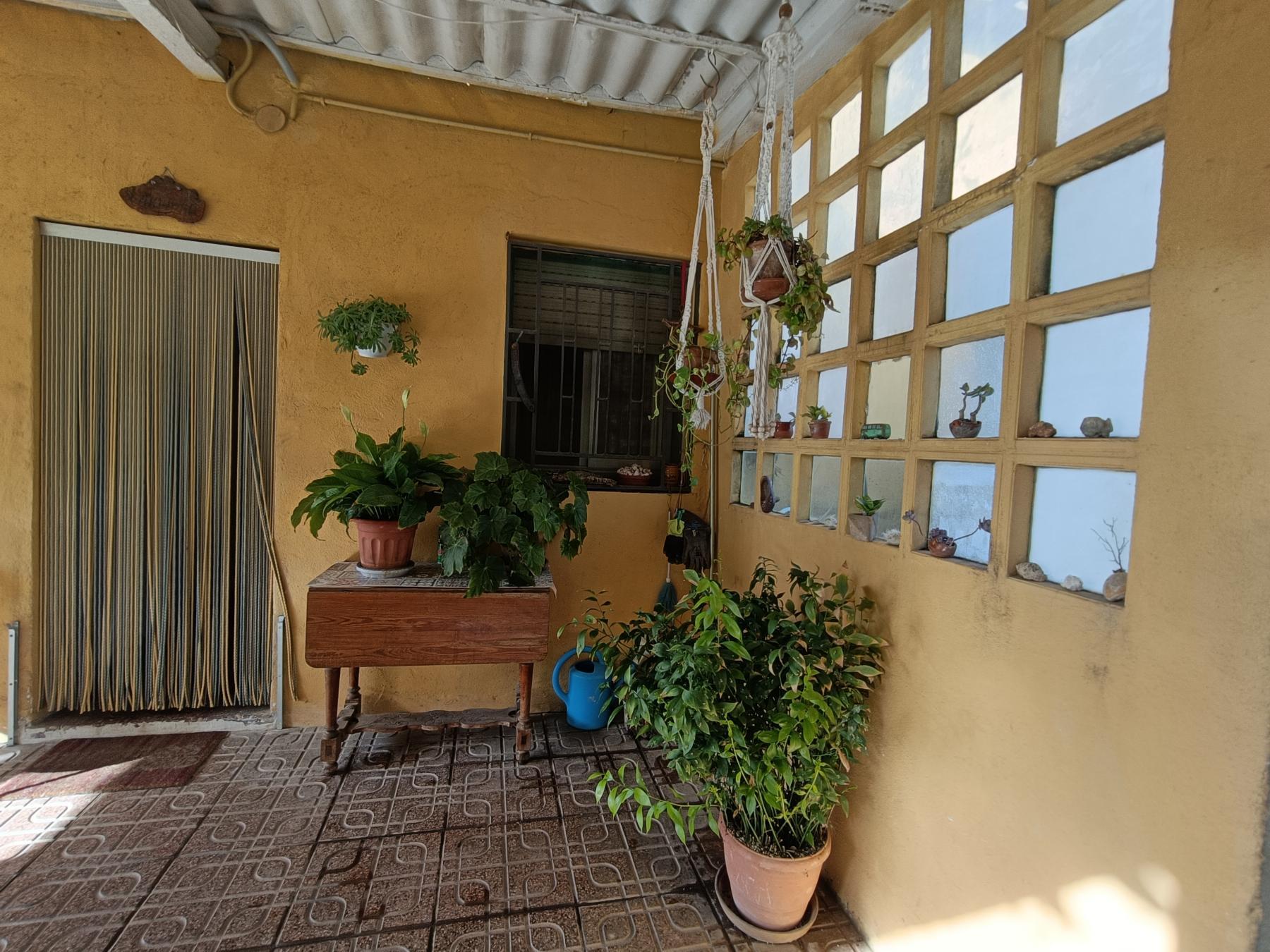 For sale of land in Almazora