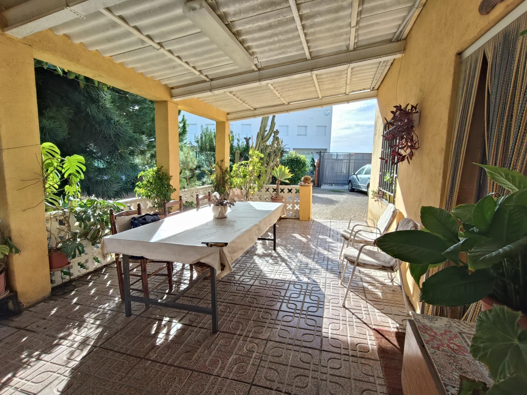 For sale of land in Almazora