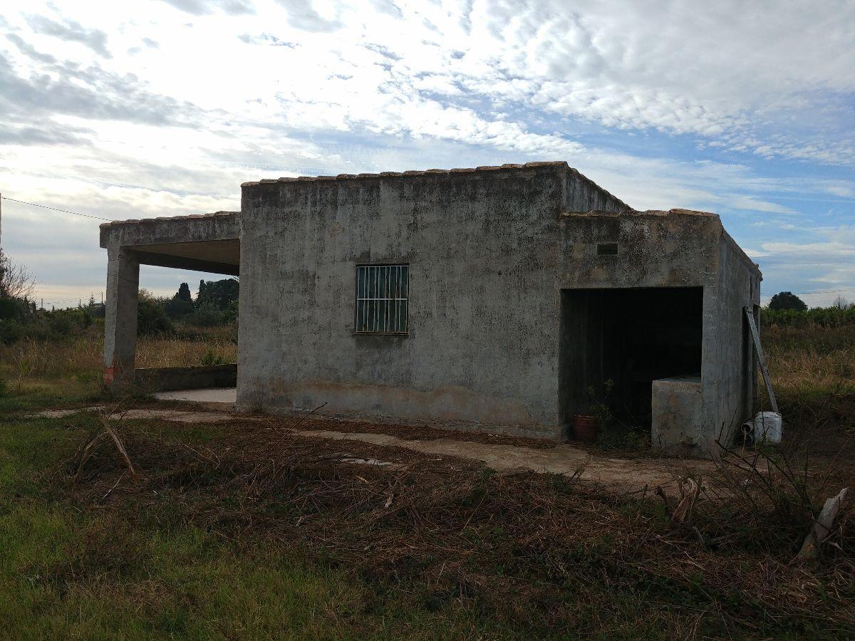 For sale of rural property in Castellón