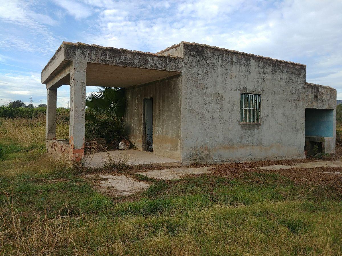 For sale of rural property in Castellón