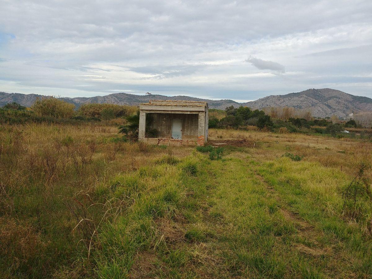 For sale of rural property in Castellón