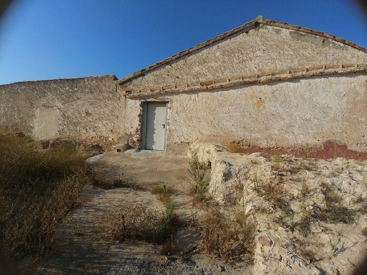 For sale of masia in Vilafamés