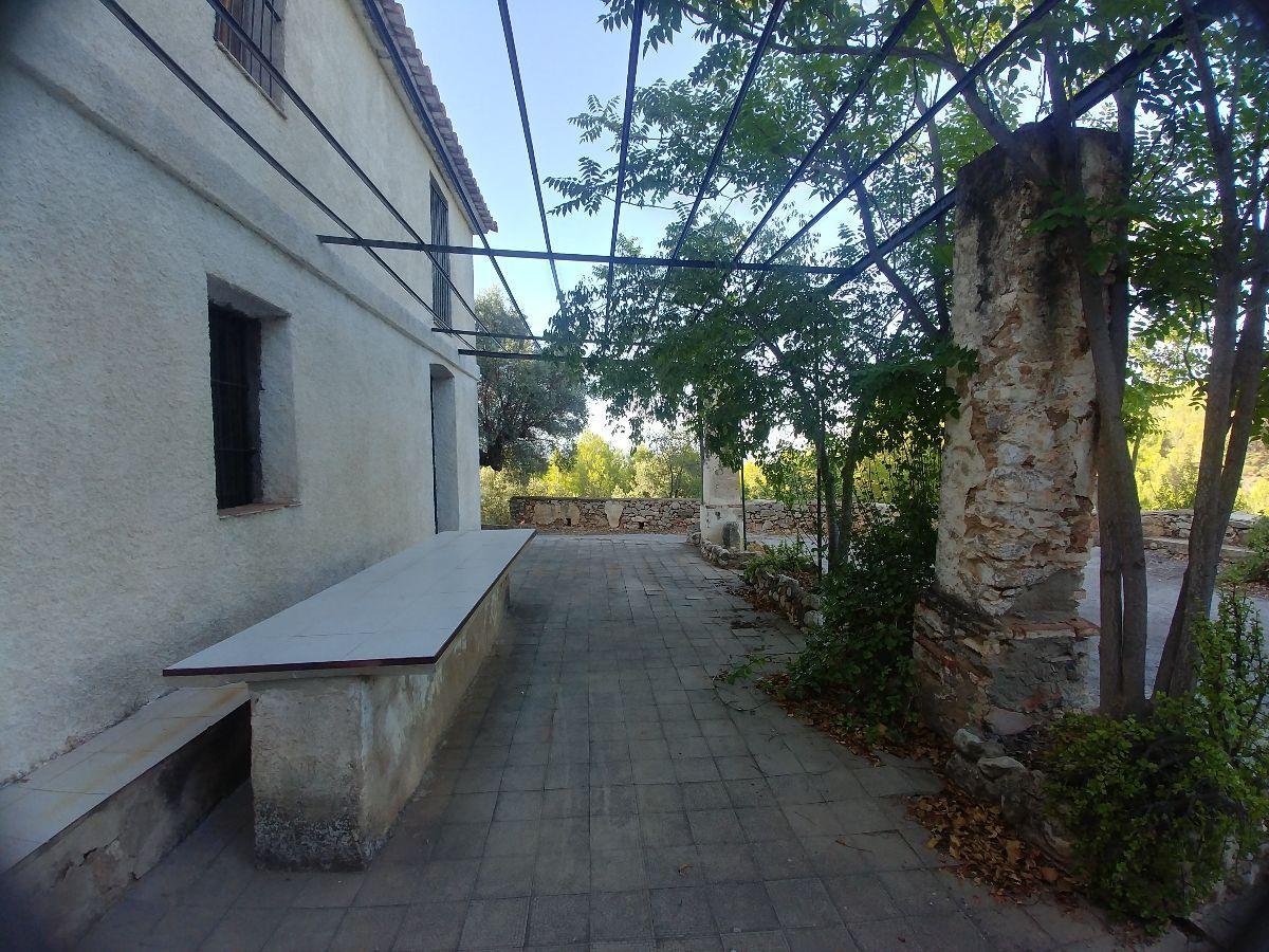 For sale of masia in Vilafamés