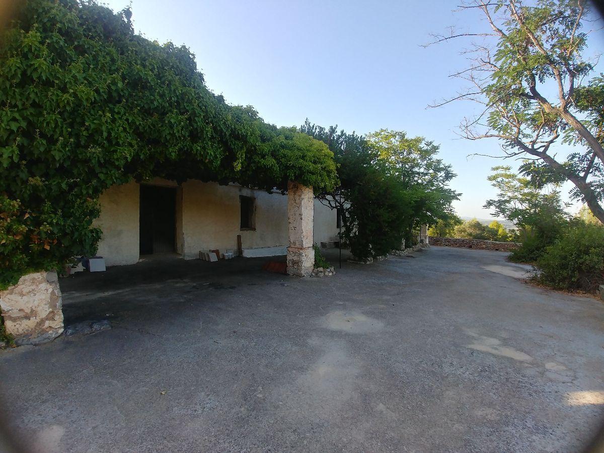 For sale of masia in Vilafamés