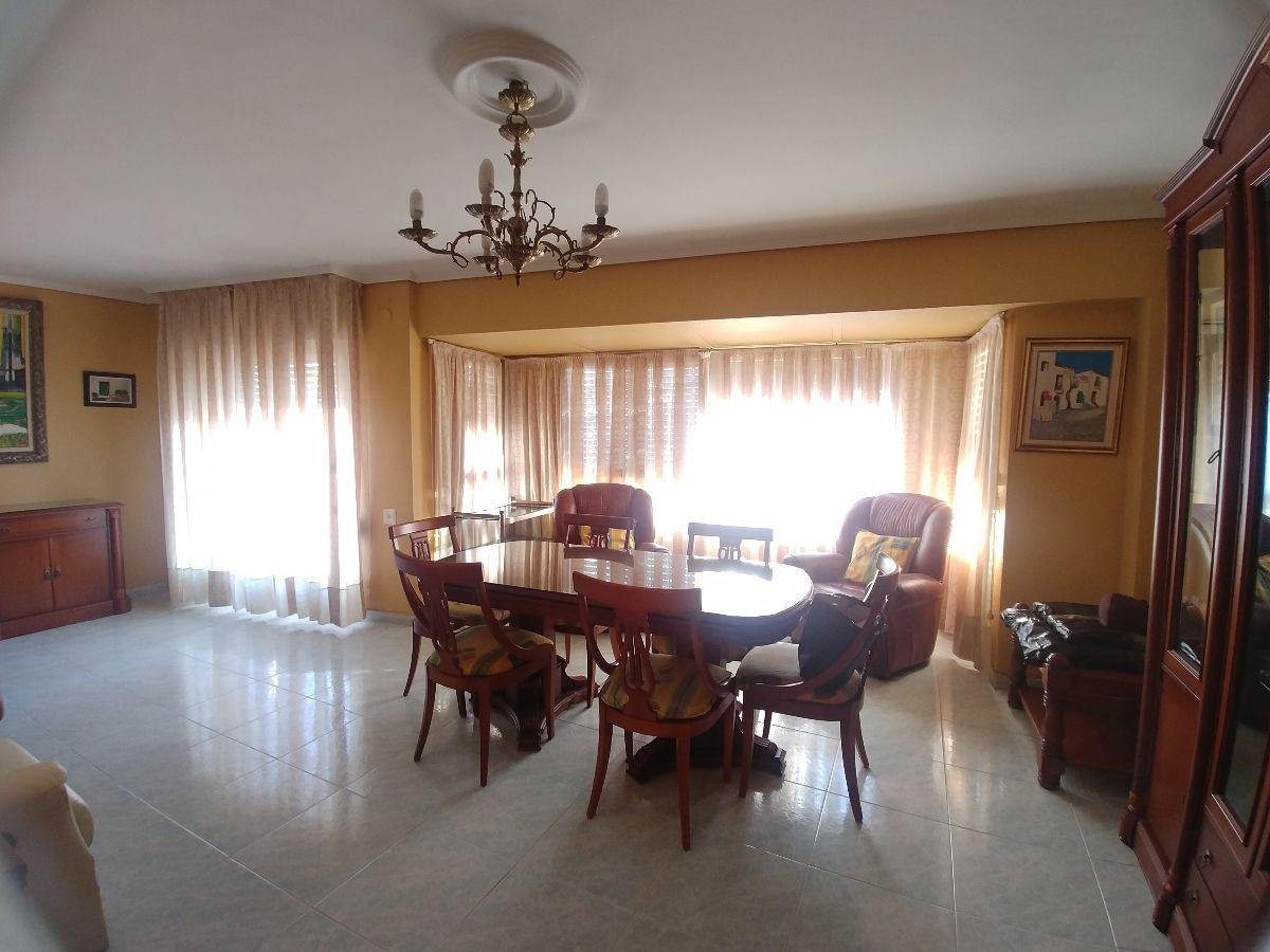 For sale of flat in Castellón
