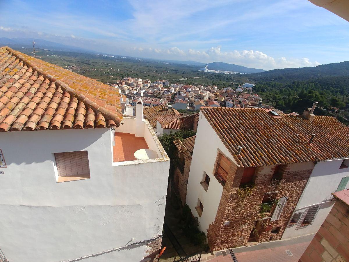 For sale of building in Vilafamés