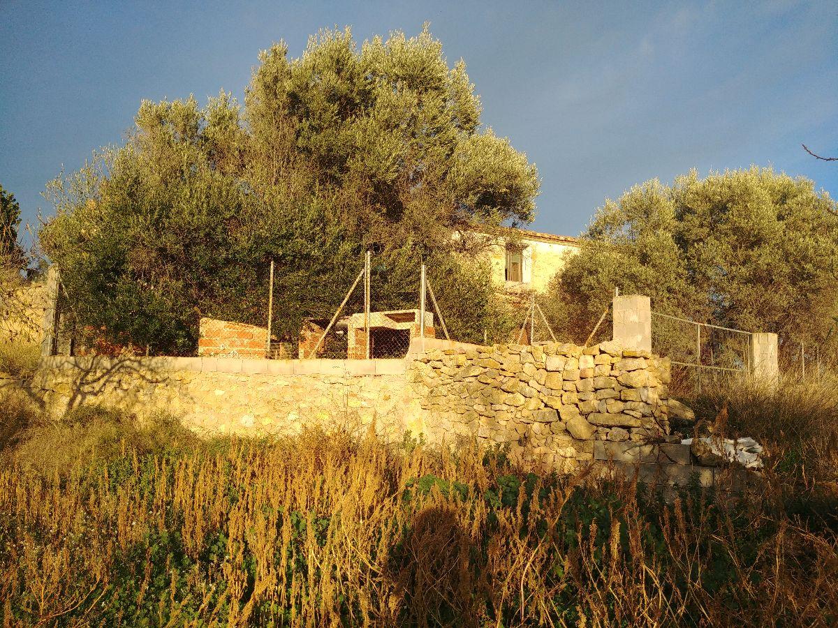 For sale of masia in Castellón