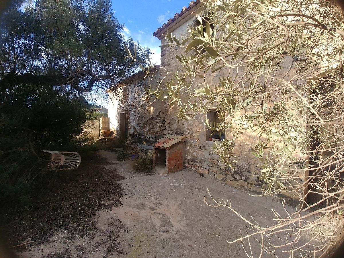 For sale of masia in Castellón