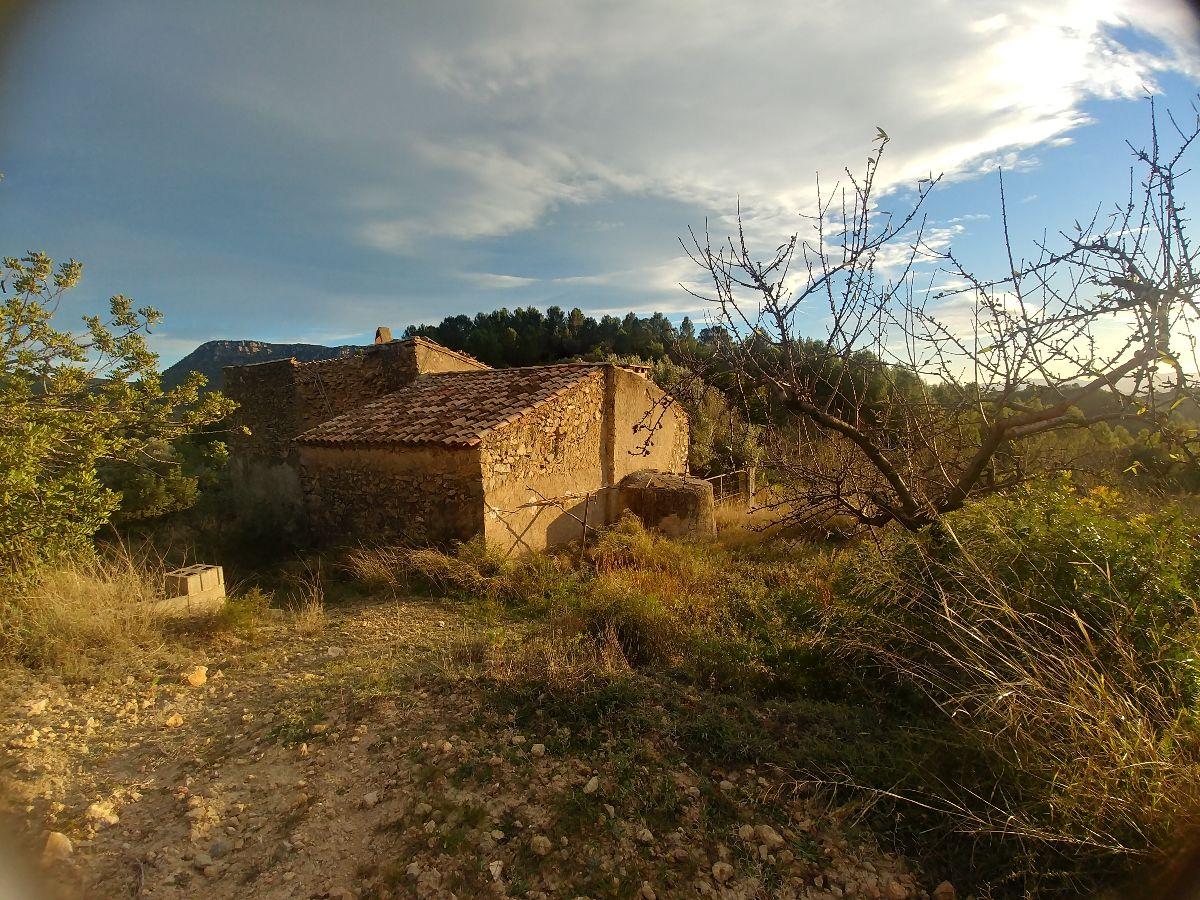 For sale of masia in Castellón