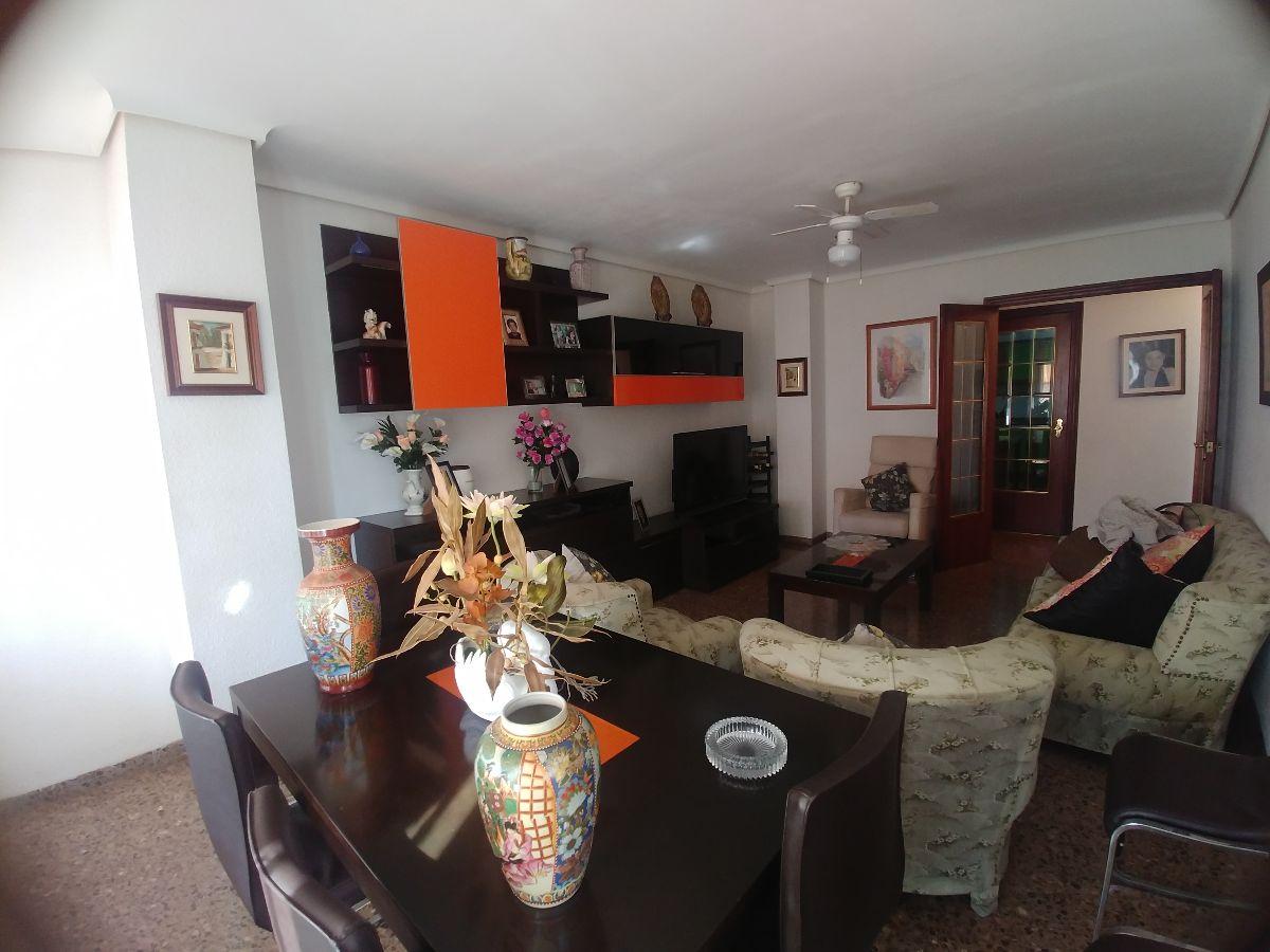 For sale of flat in Castellón