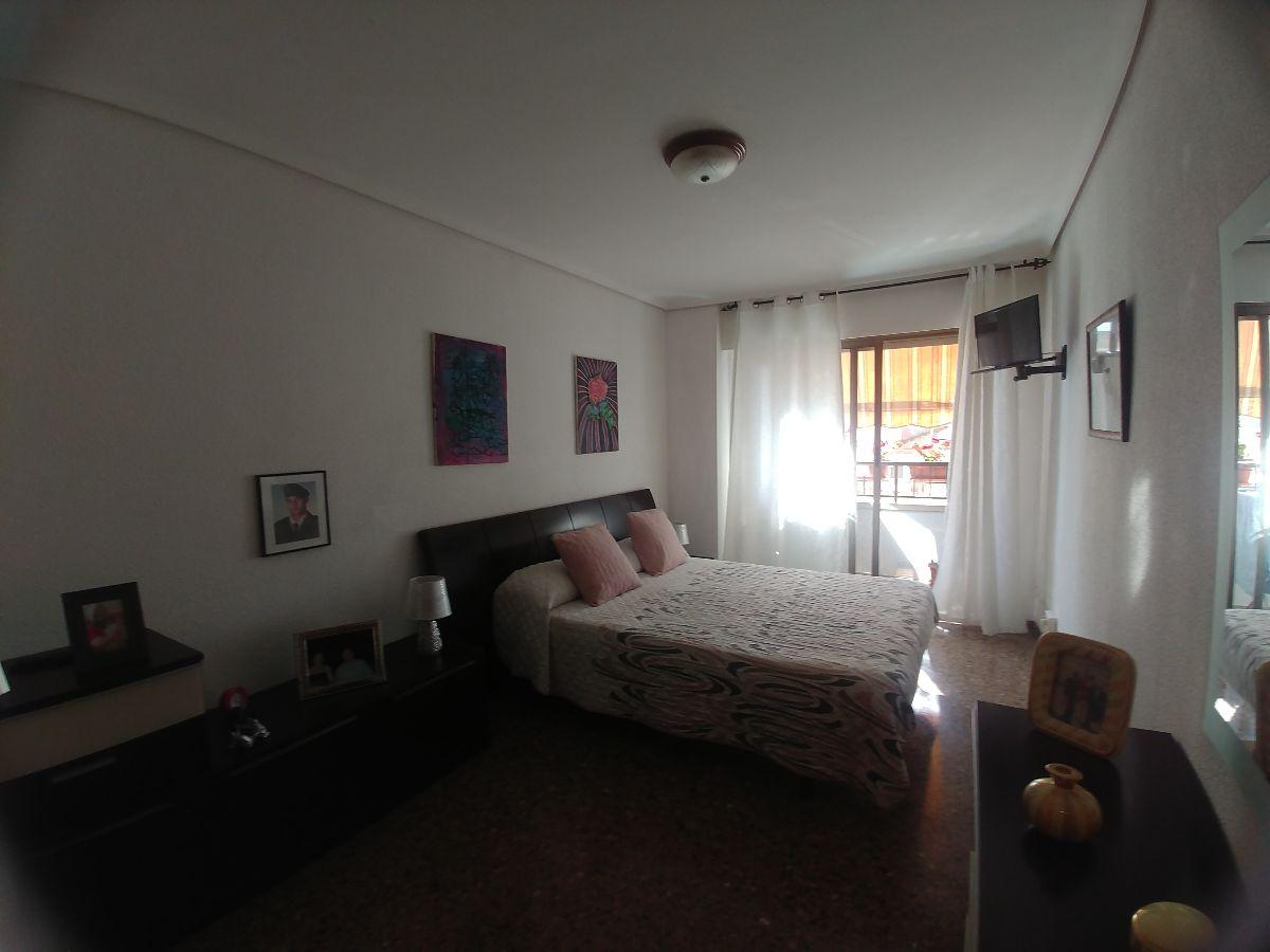 For sale of flat in Castellón