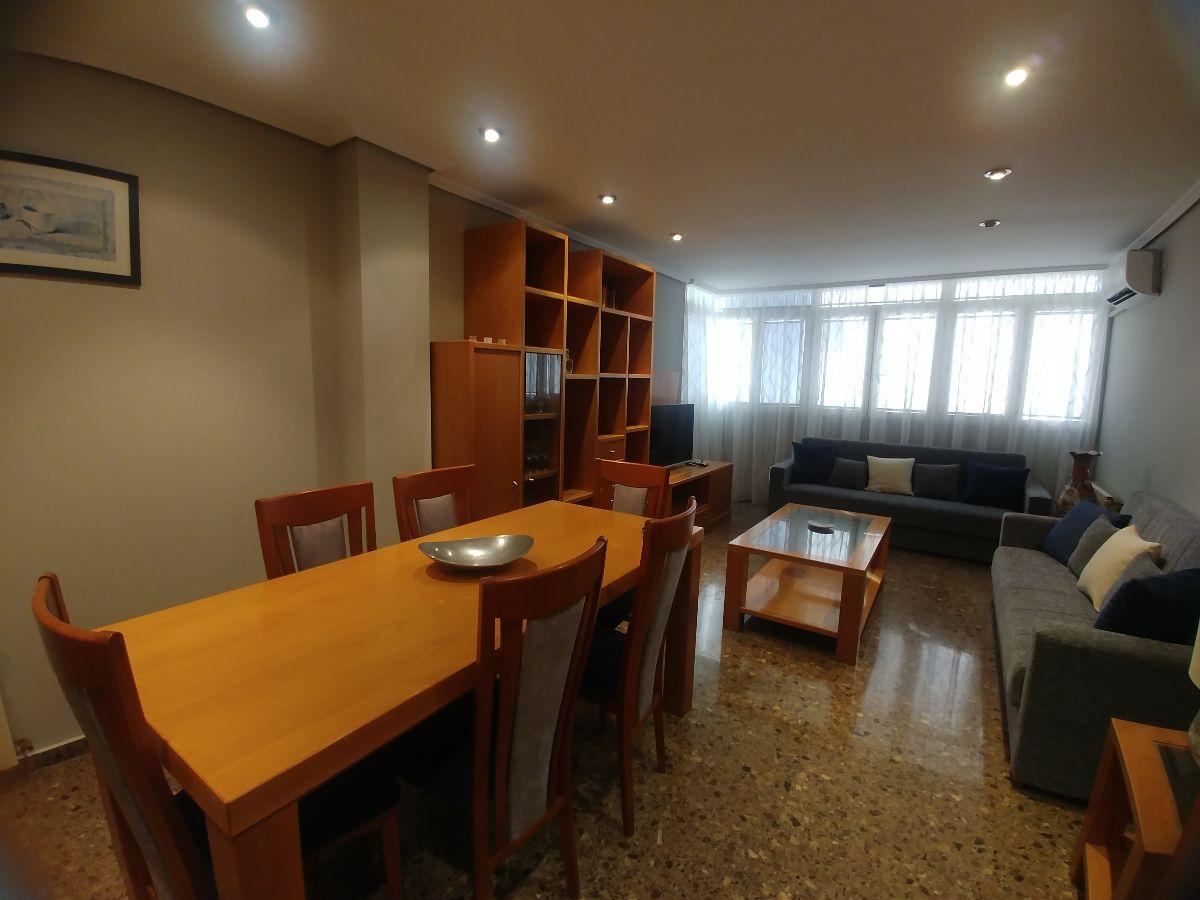 For rent of penthouse in Castellón