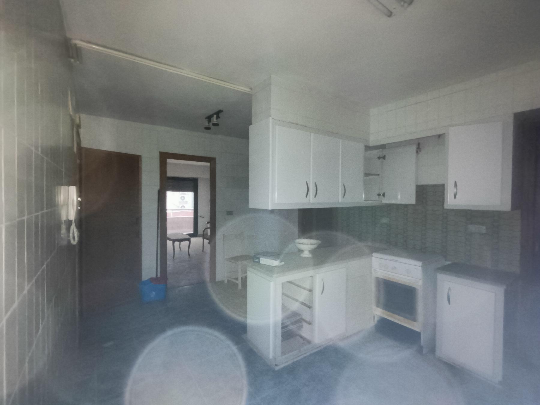 For sale of flat in Castellón