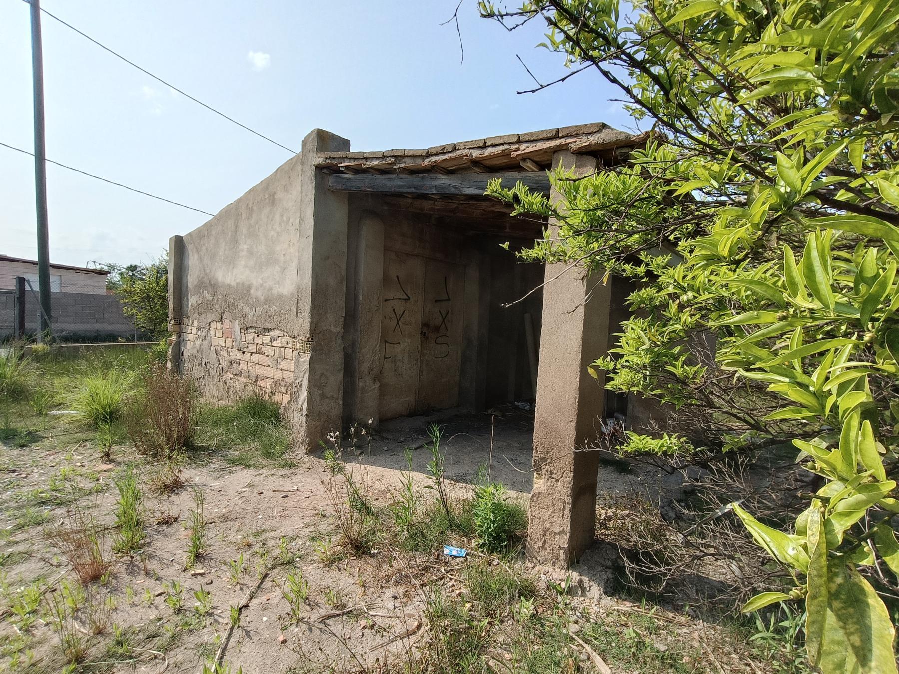 For sale of rural property in Castellón