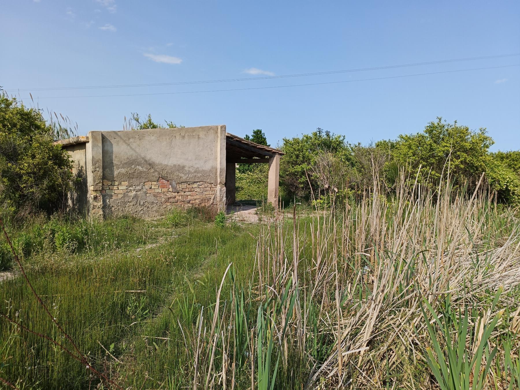 For sale of rural property in Castellón