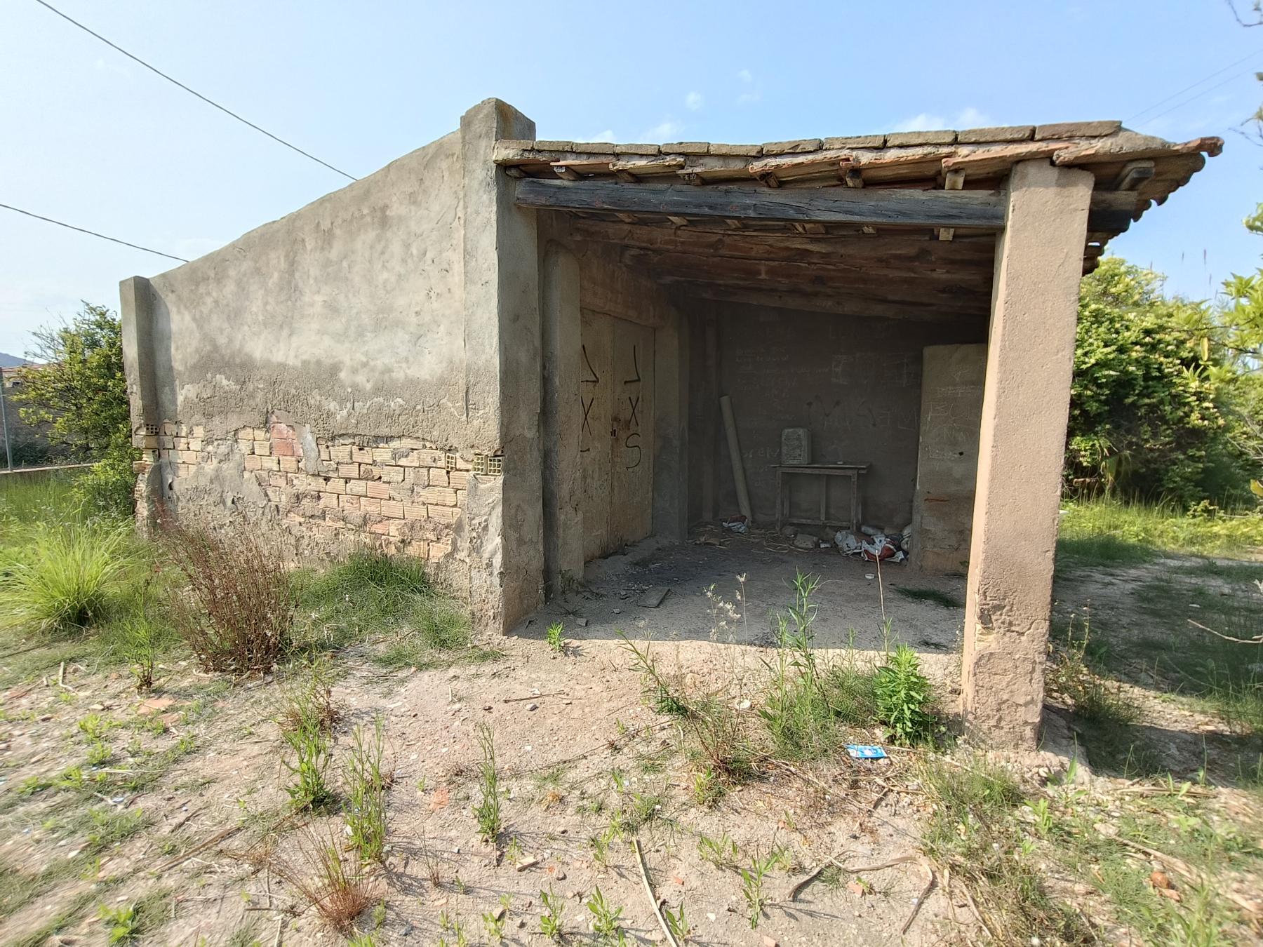 For sale of rural property in Castellón