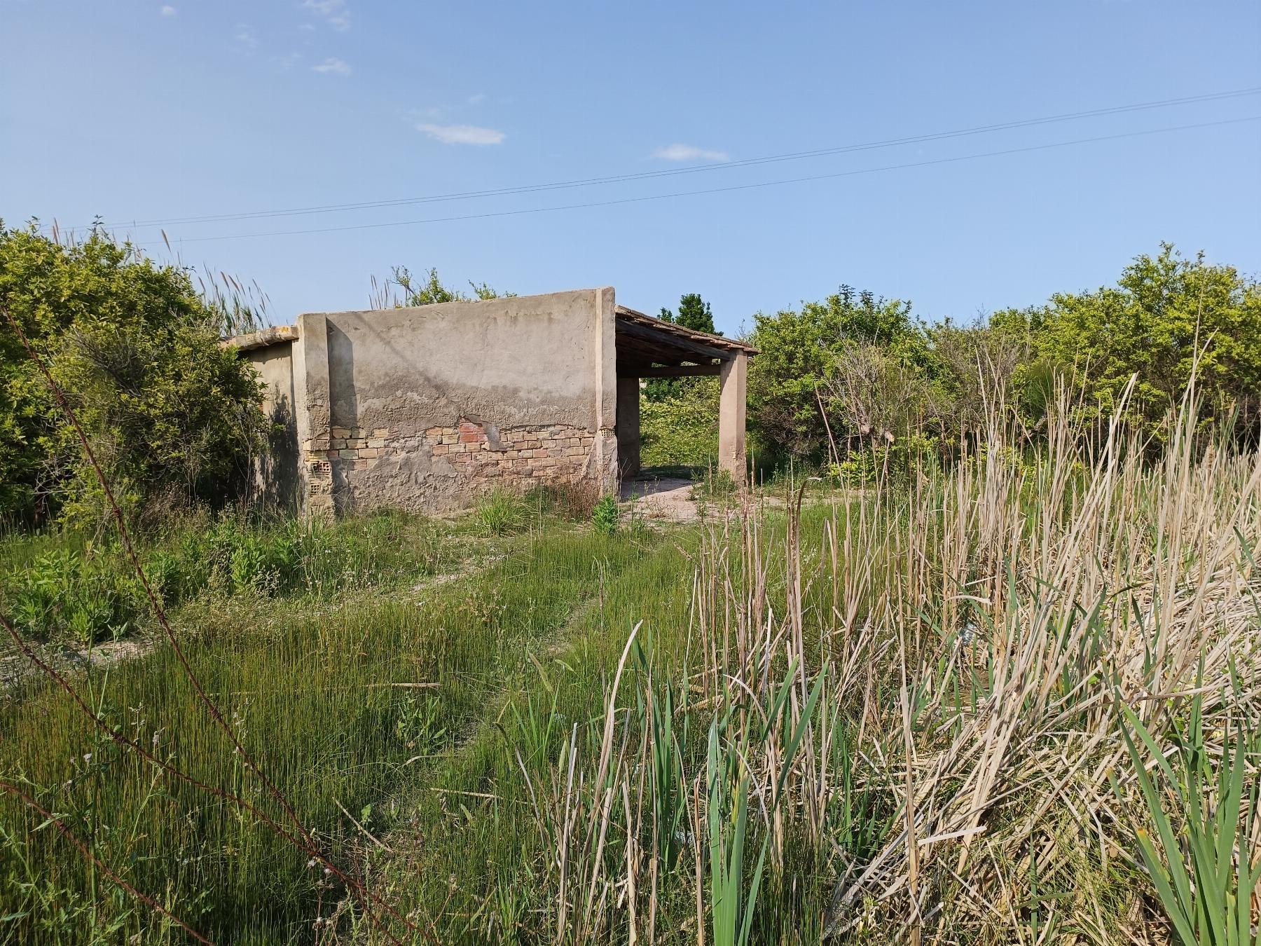 For sale of rural property in Castellón