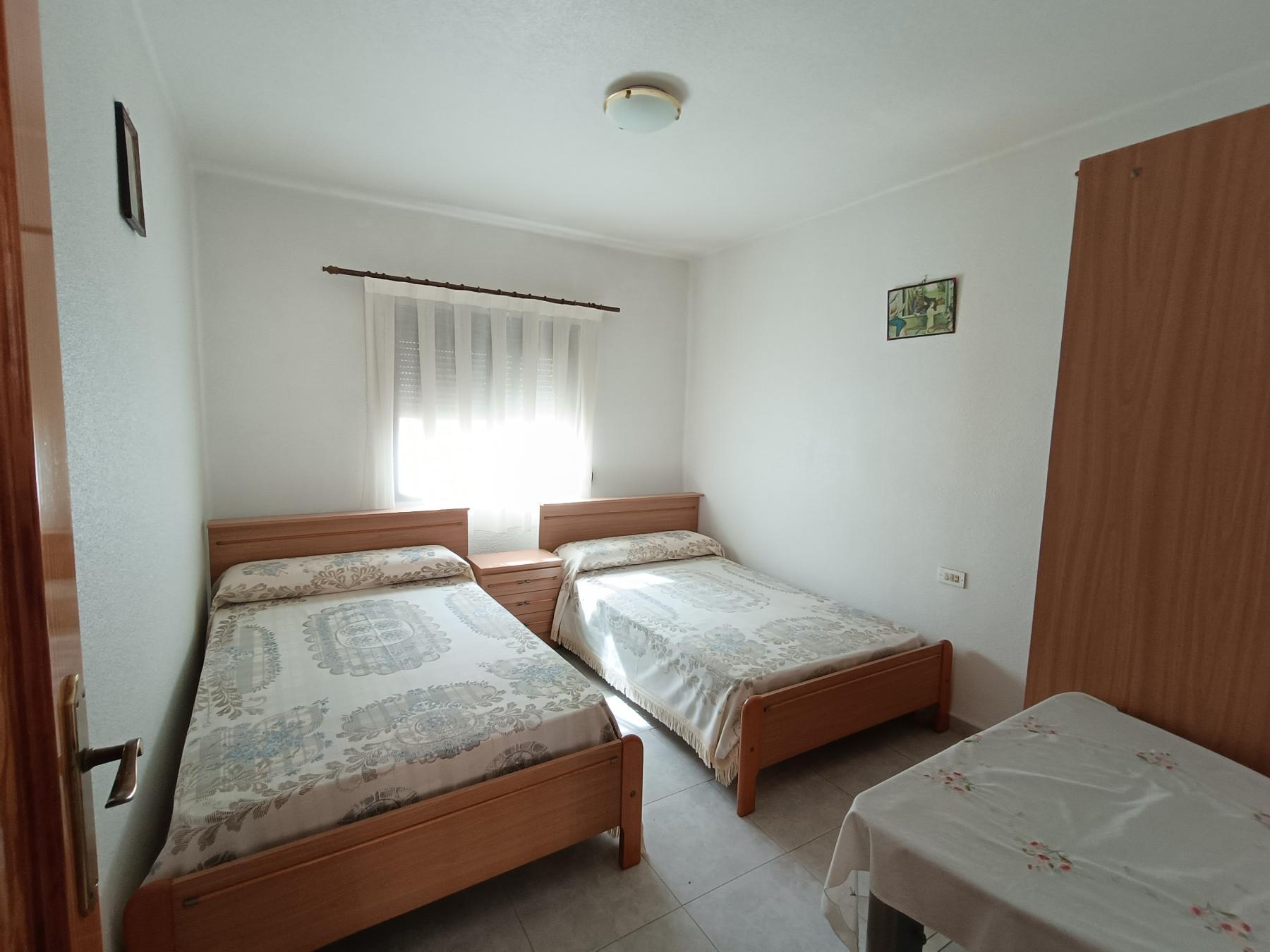 For sale of house in Almazora