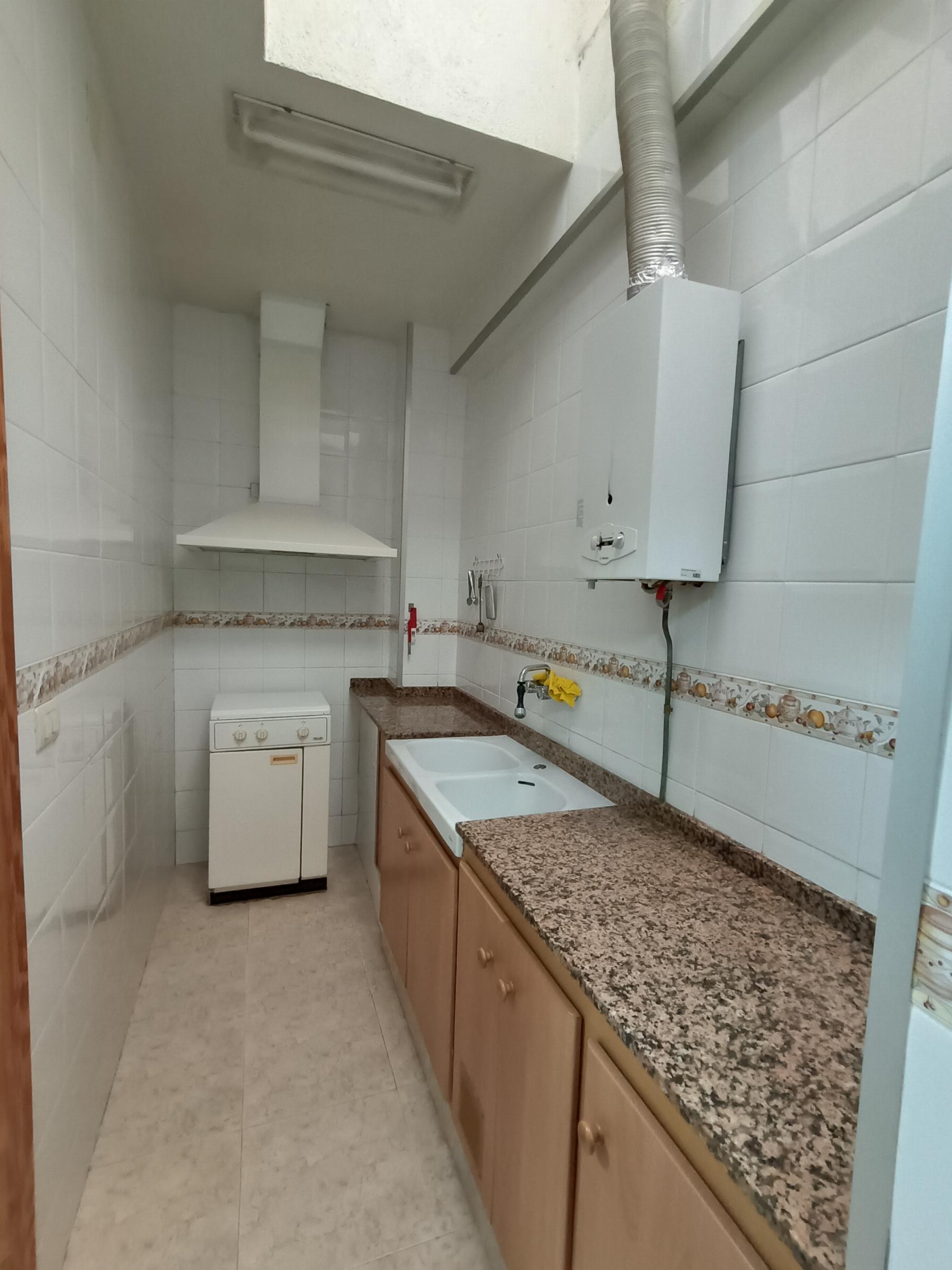 For sale of house in Almazora