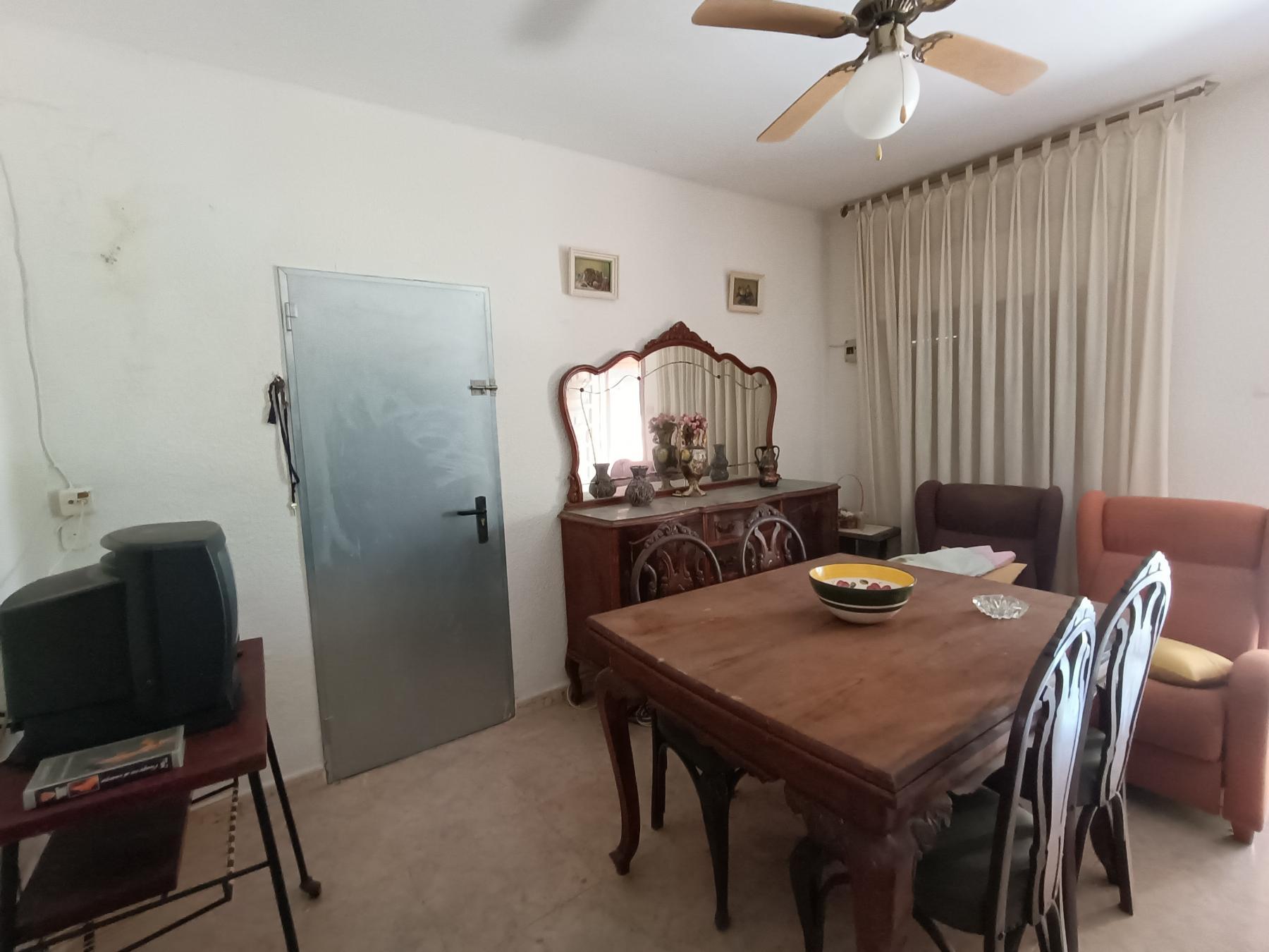 For sale of house in Castellón