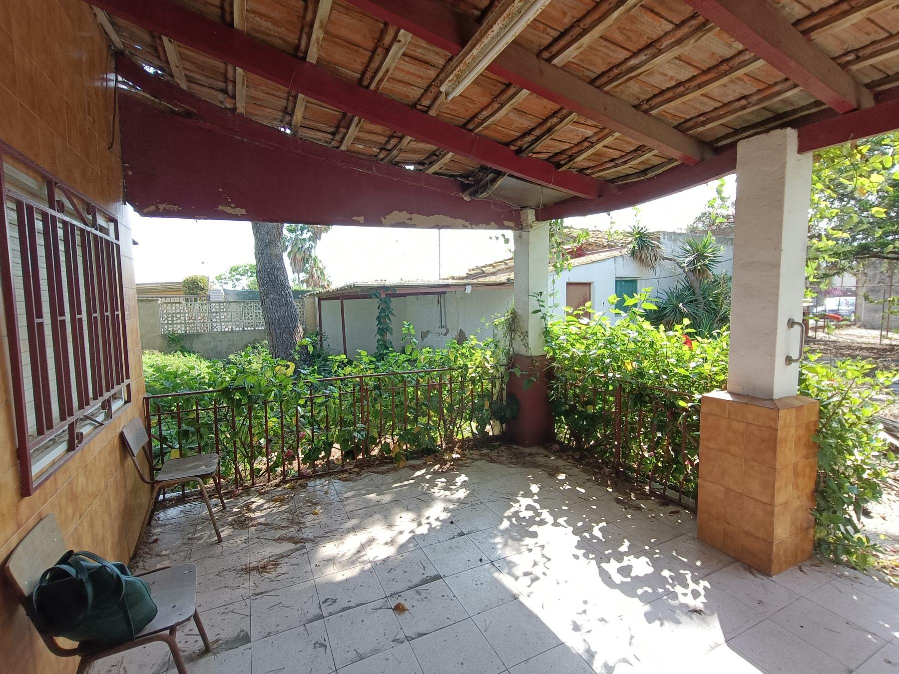 For sale of house in Castellón