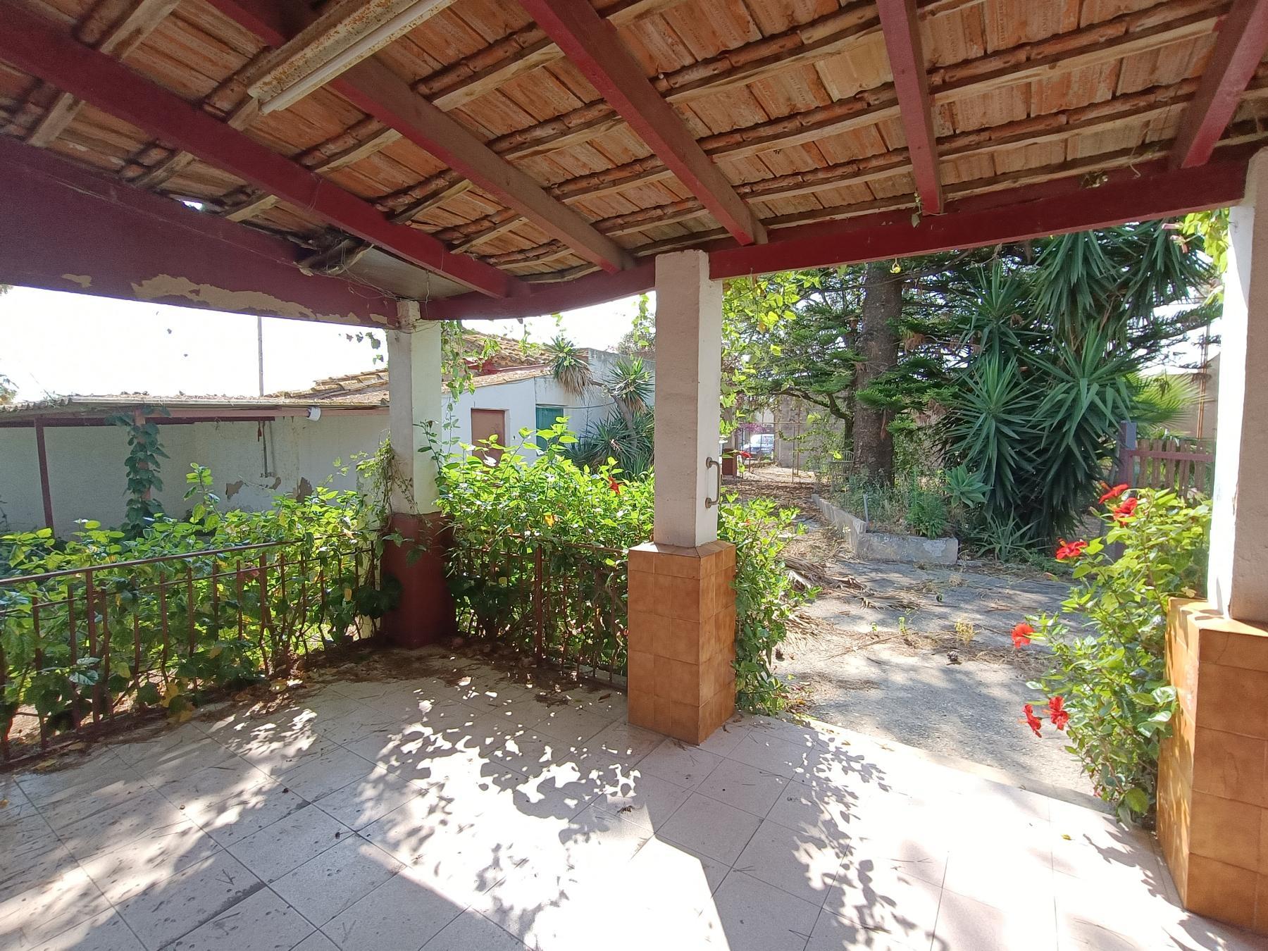 For sale of house in Castellón