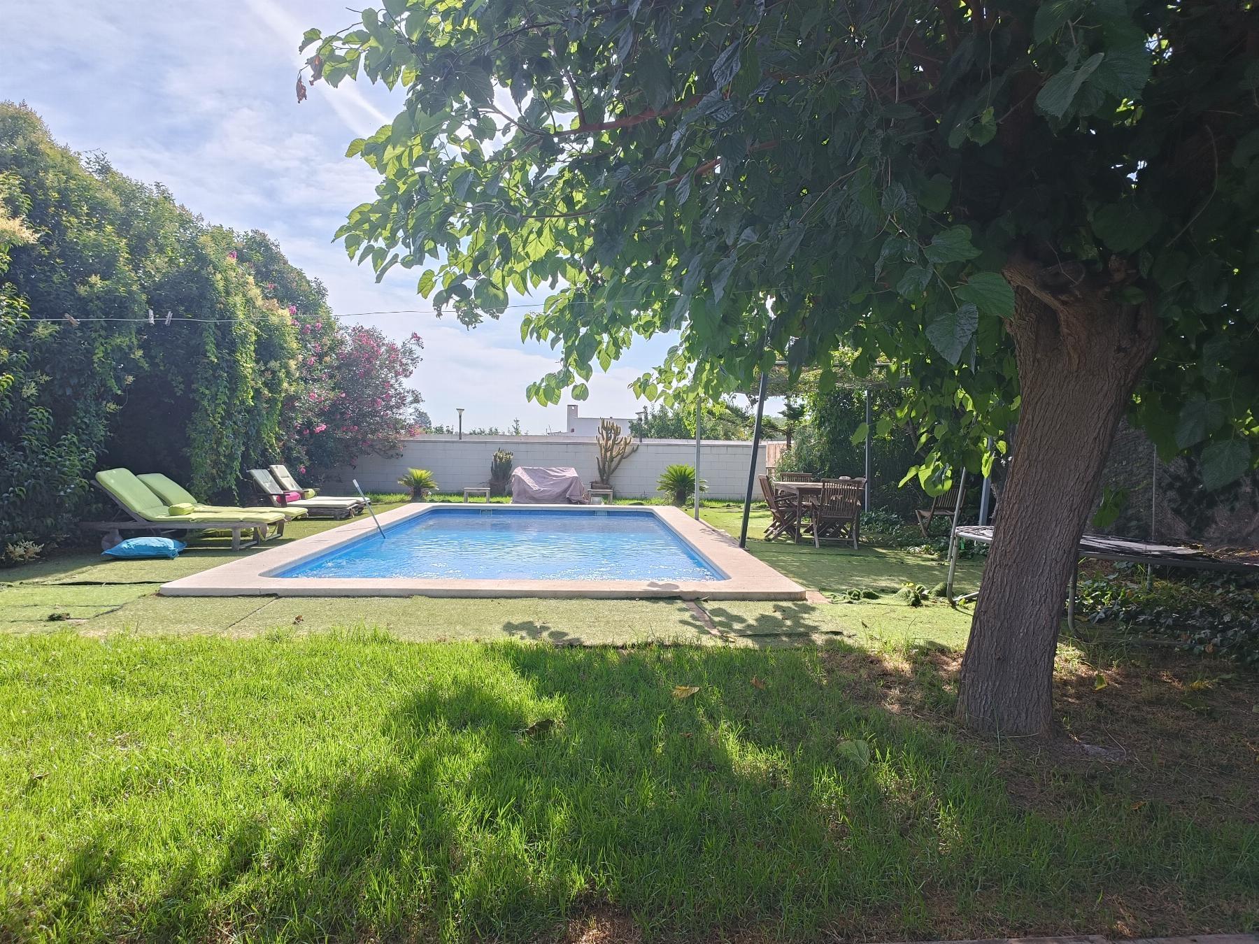 For sale of chalet in Castellón