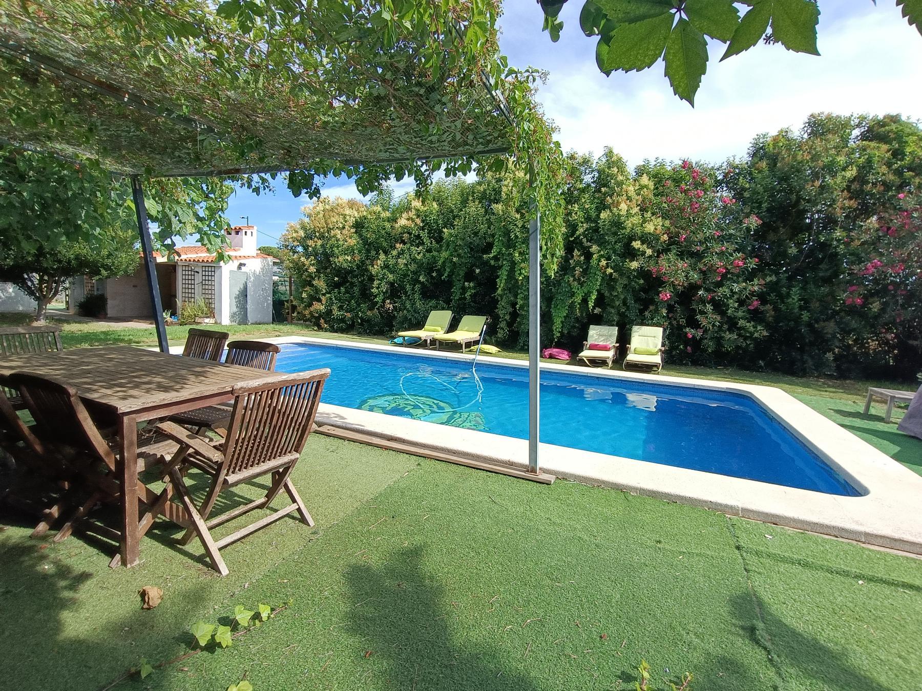 For sale of chalet in Castellón
