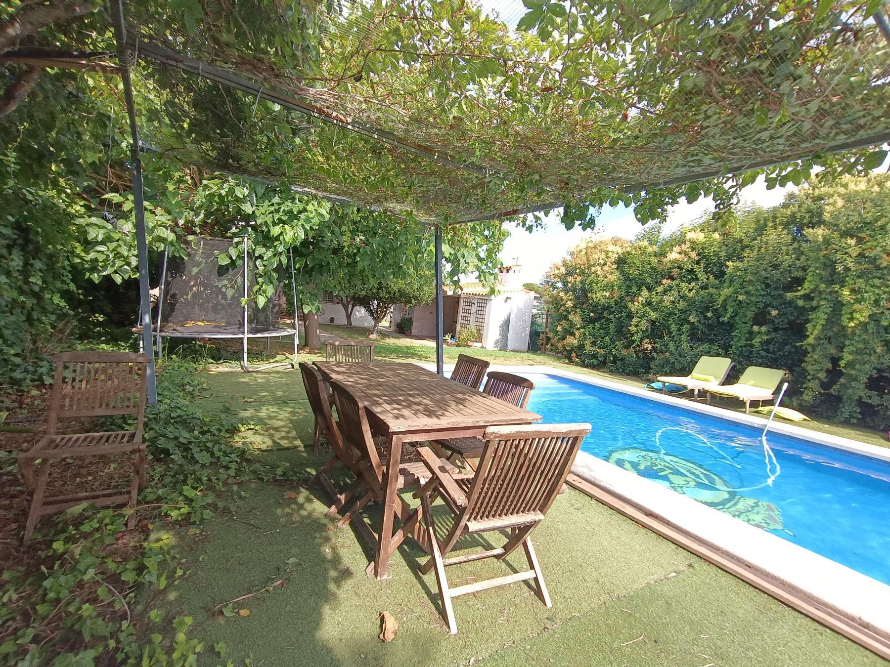 For sale of chalet in Castellón