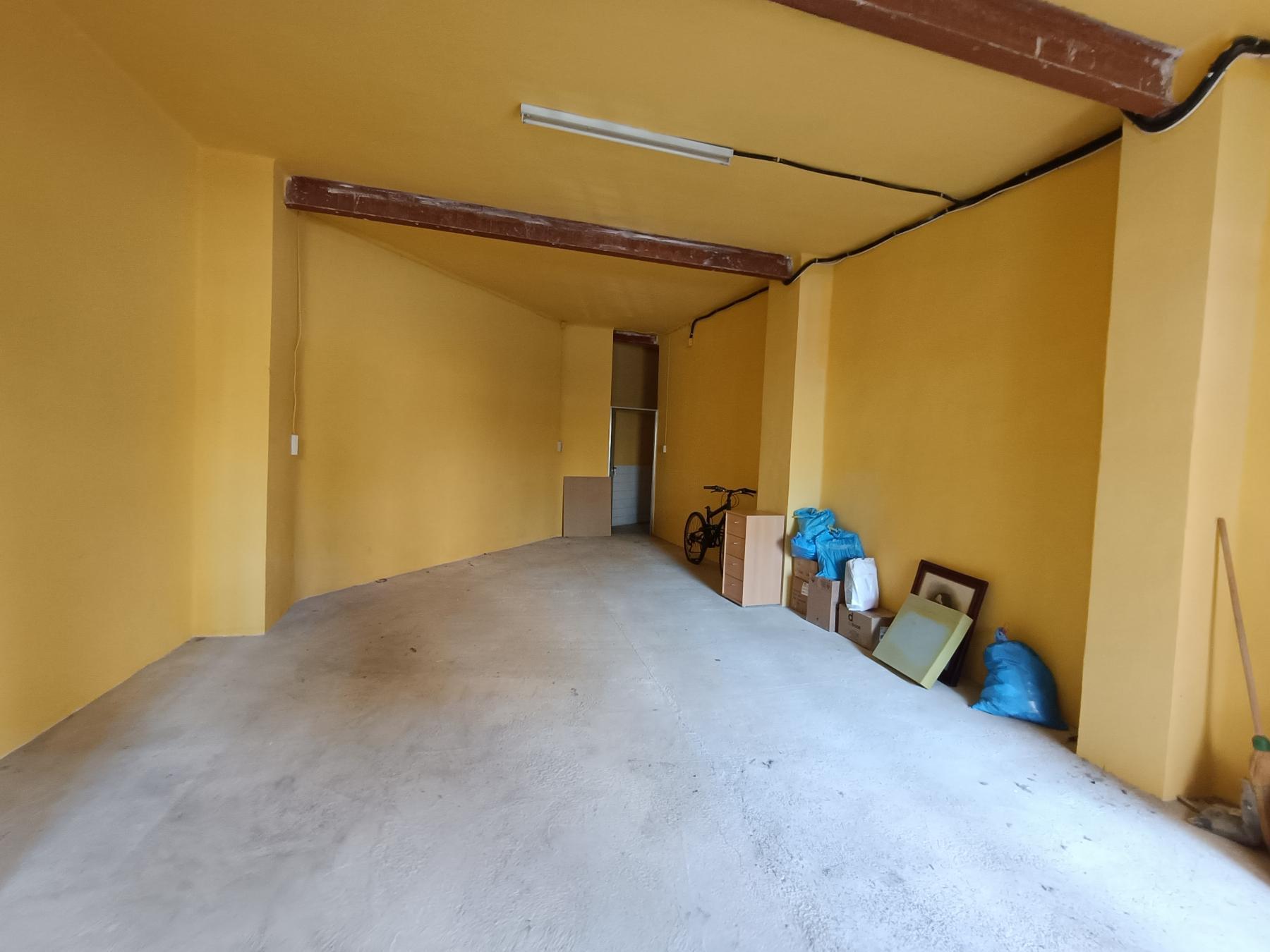 For sale of commercial in Castellón