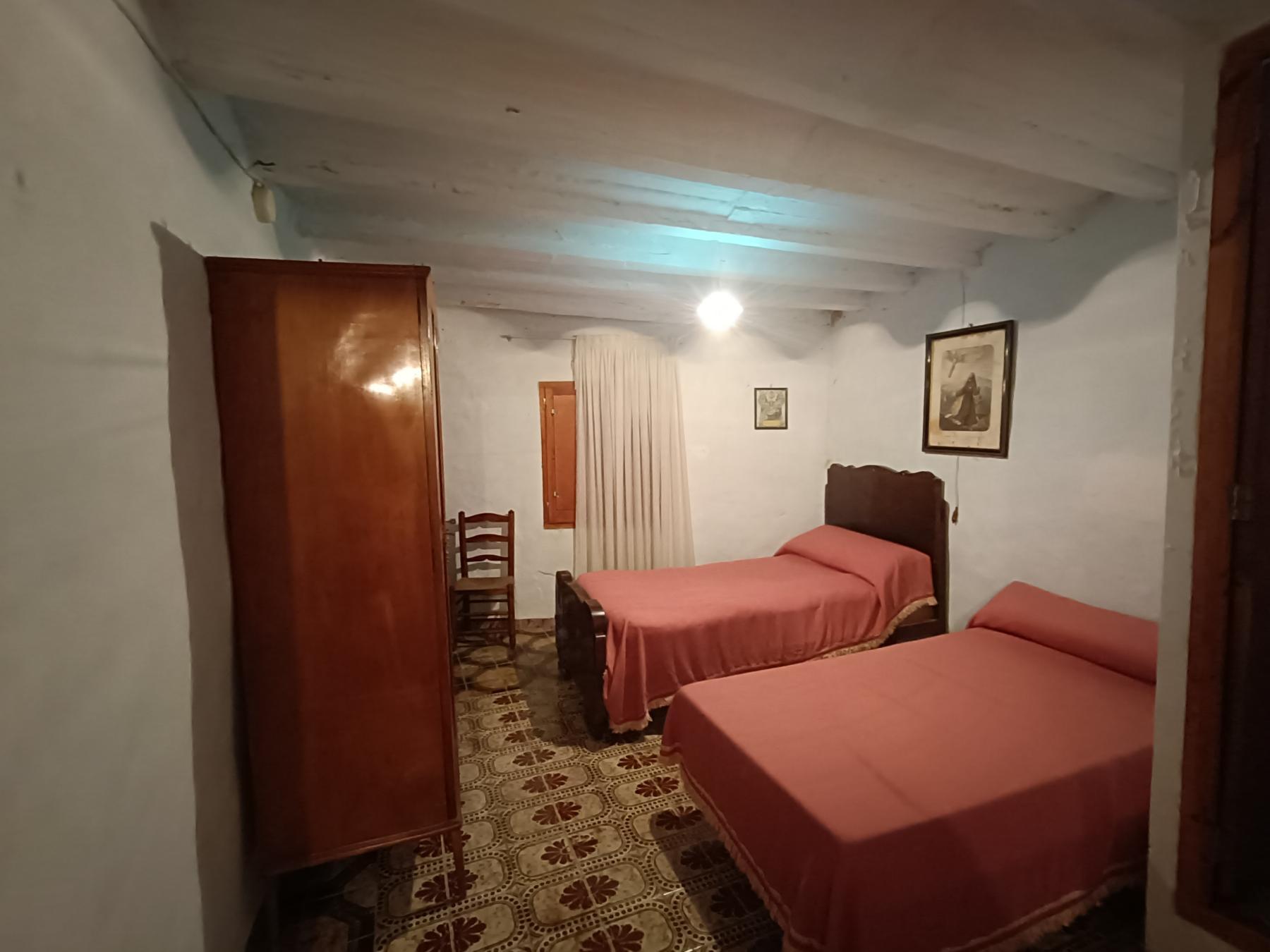 For sale of house in Lucena del Cid